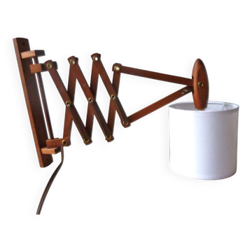 Scissor accordion wall lamp Le Klint by Erik Hansen, around 1960.
