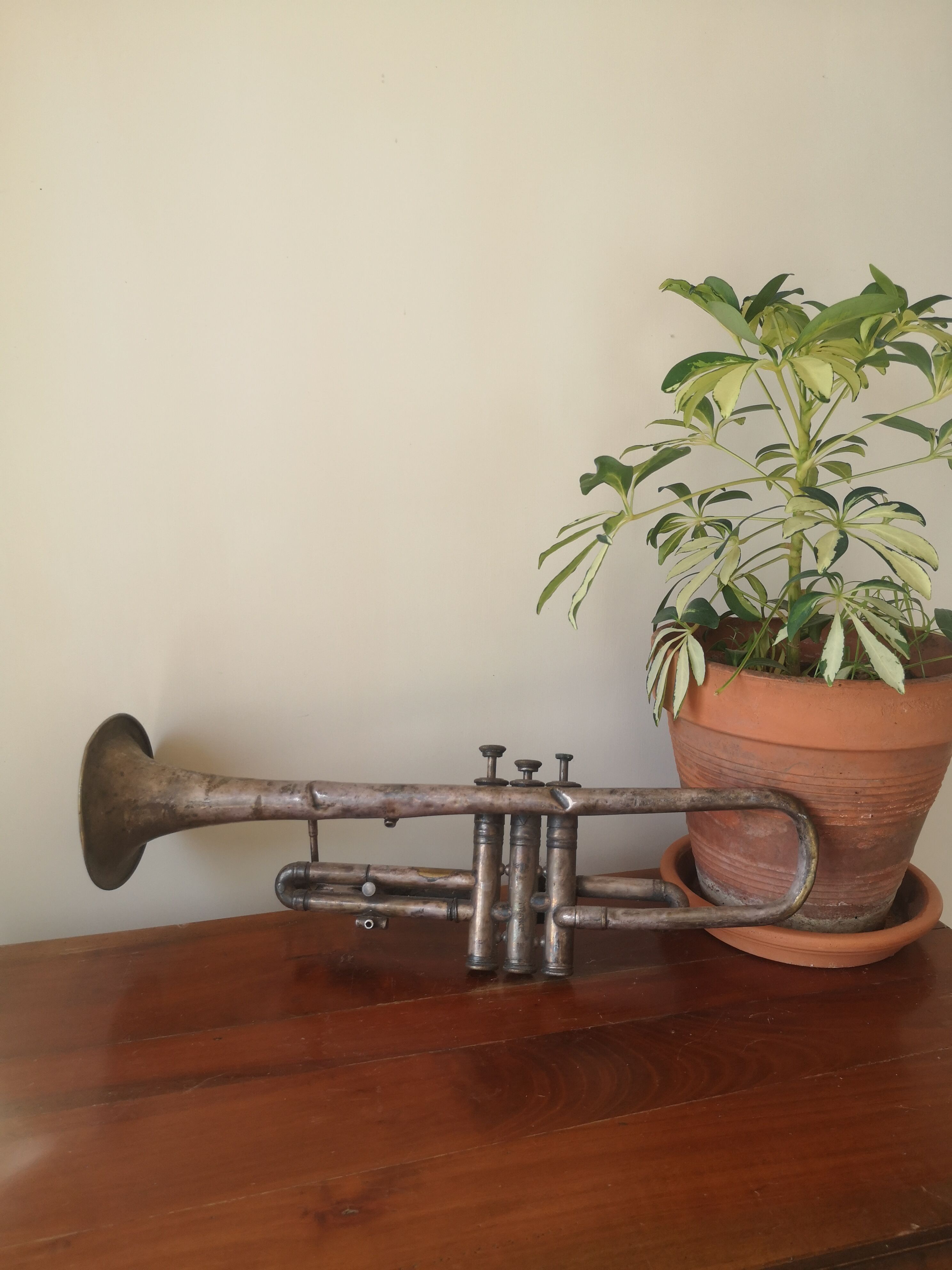 Ancient trumpet Antoine Courtois Paris