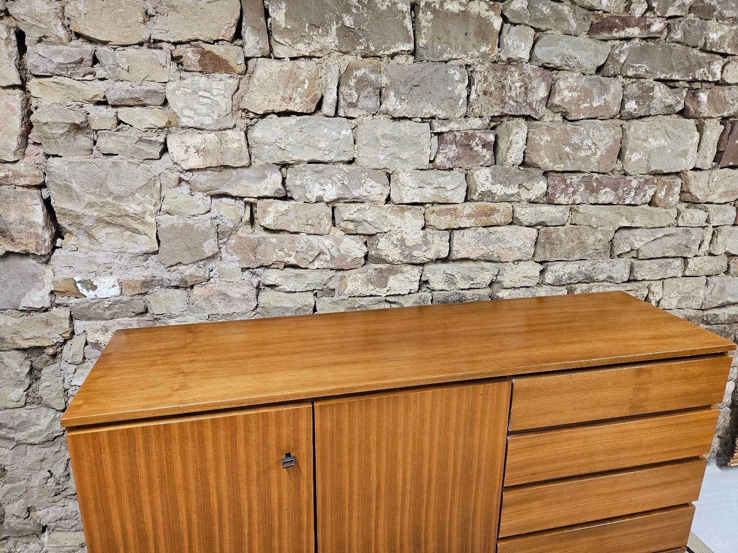 Sideboard in teak veneer 1970