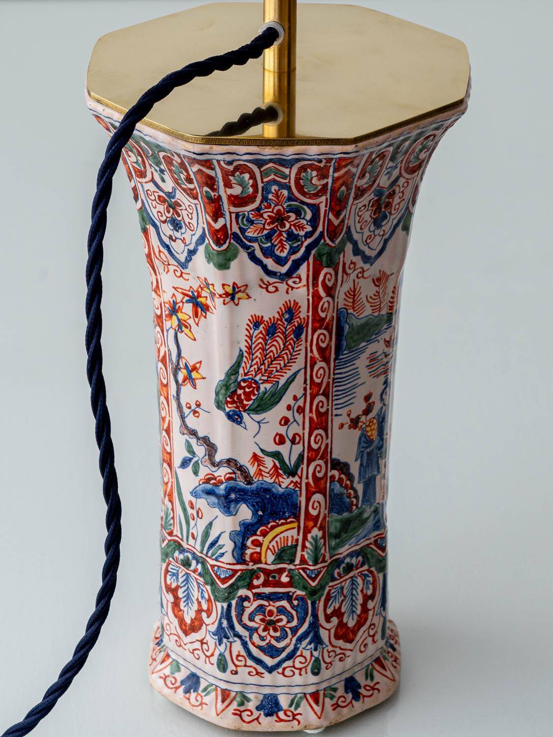 Chinese-style table lamp, French earthenware ceramic in Delft style, 1900s.