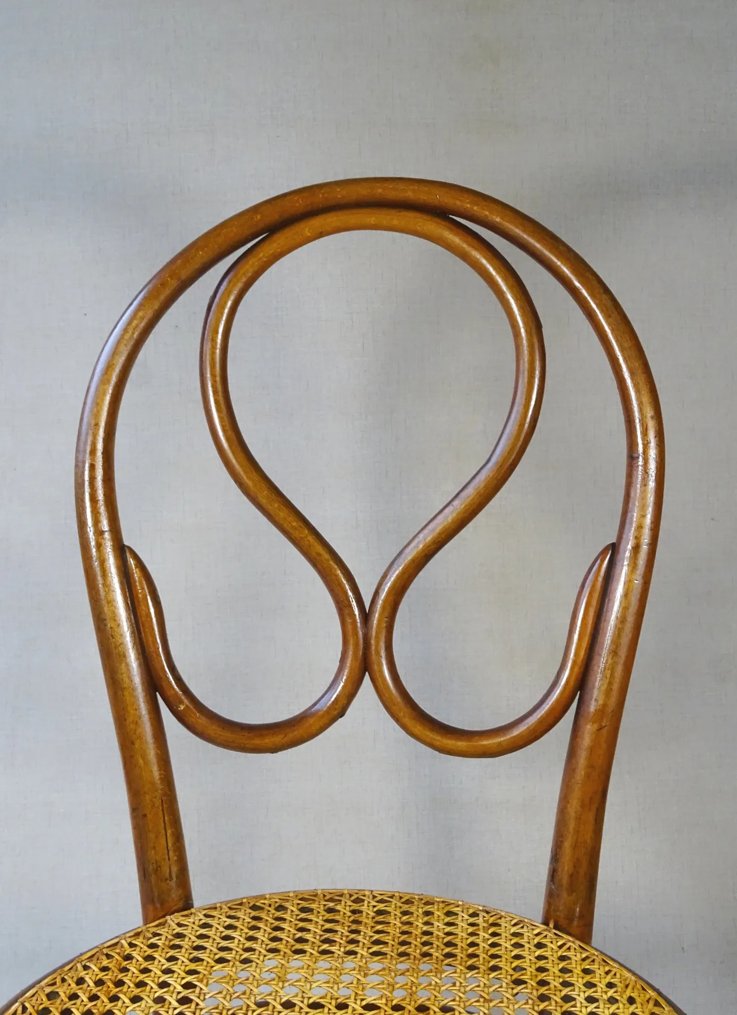 Thonet Chair No. 20 OMEGA circa 1870, original condition Bentwood
