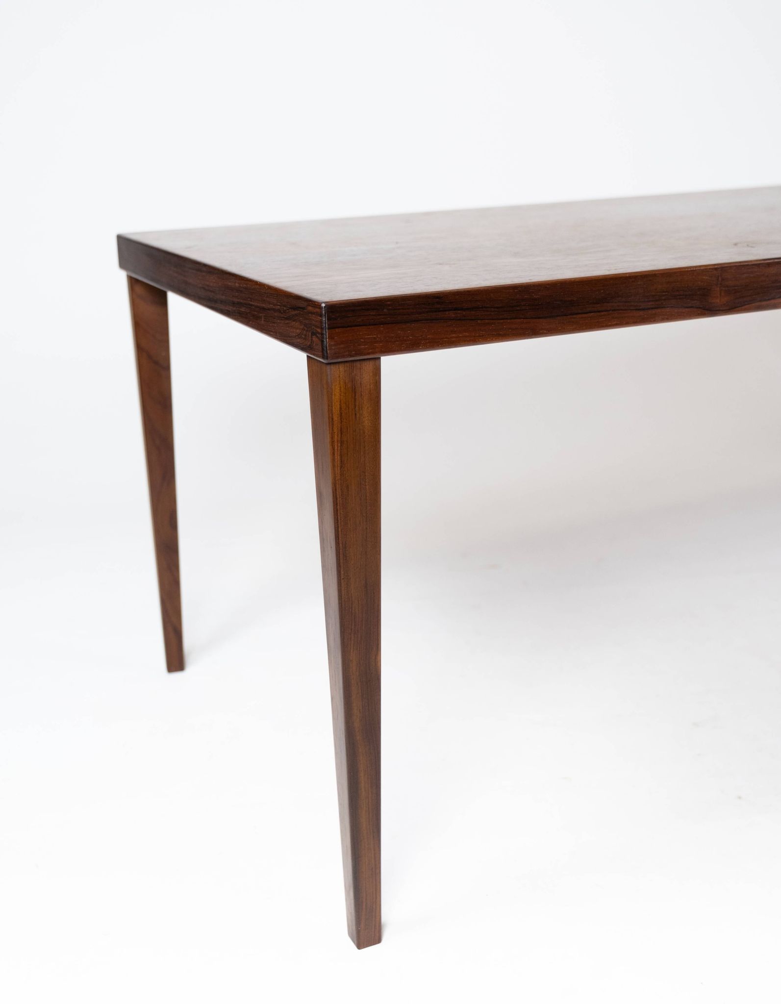 Table basse en bois de rose de design danois des années 1960.