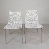 Set of 2 design chairs IGAP, Groove model, 2000s