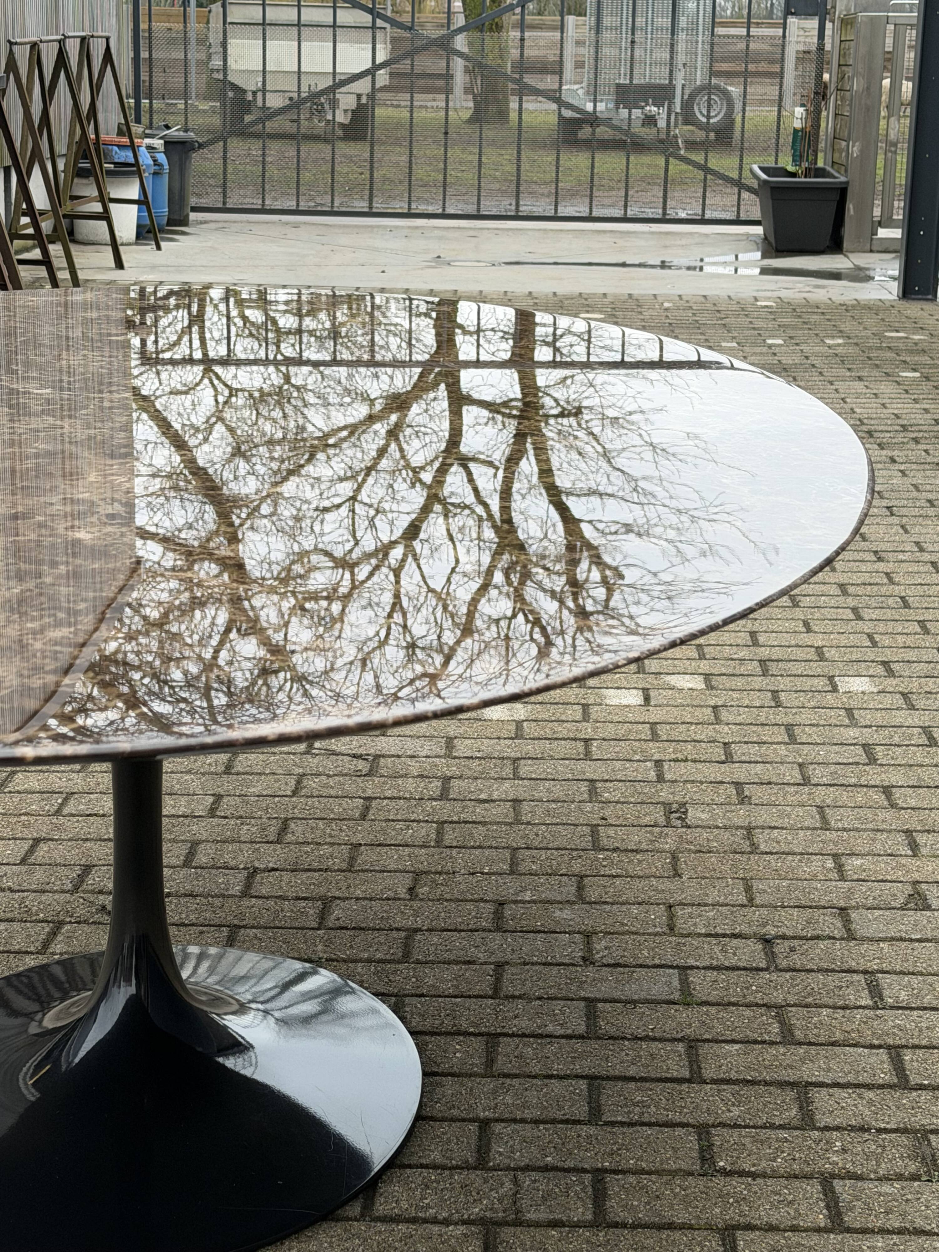 Original oval dining table Knoll Tulip (244cm) Emperador