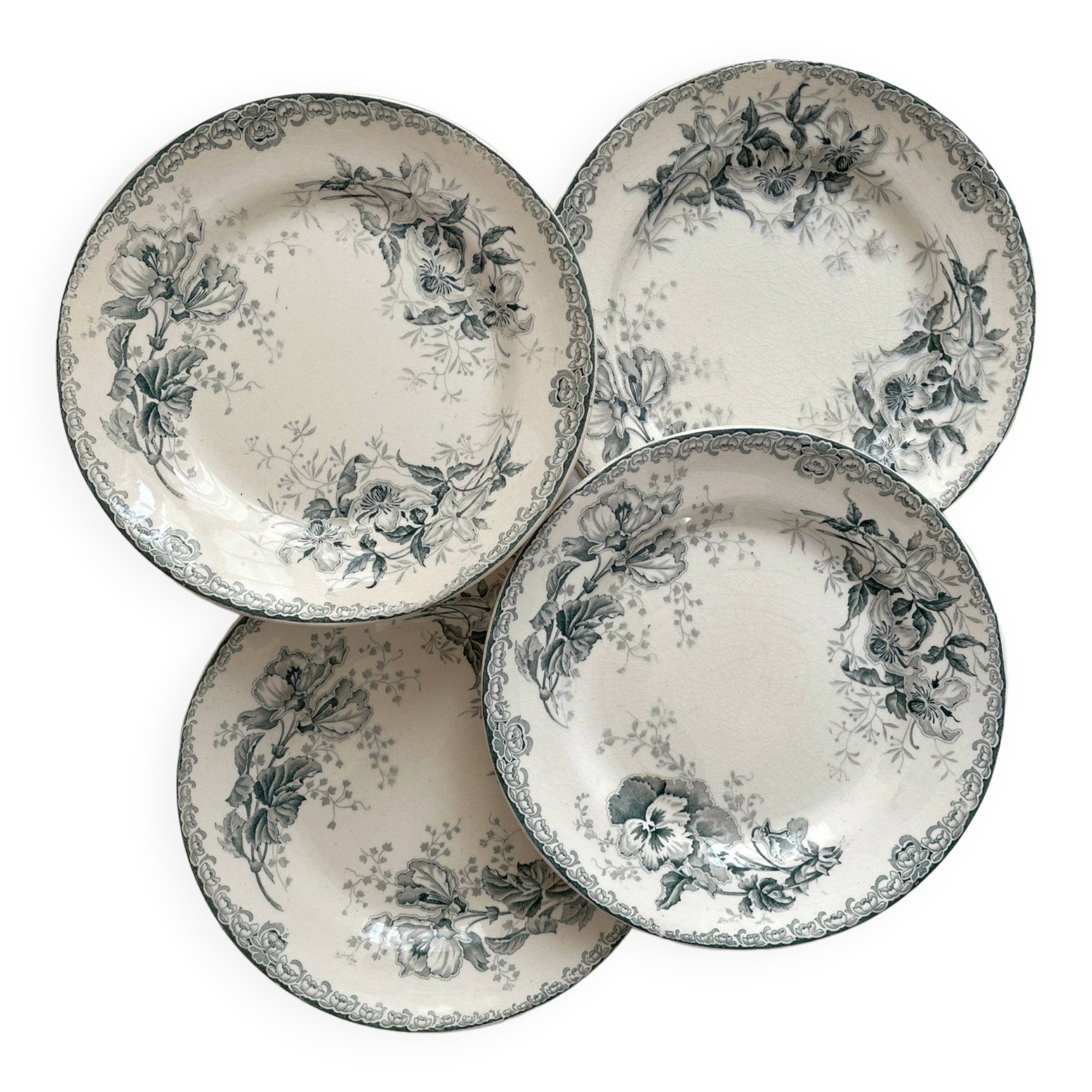 4 flat plates in iron earth pansy flowers Le Forezien Au Grand Dépôt