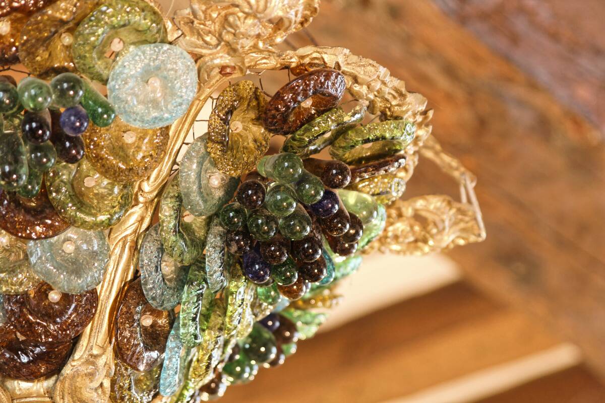 Murano chandelier in bronze, fruit clusters, glass paste