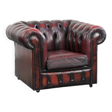 Cowhide leather English chesterfield armchair on wheels