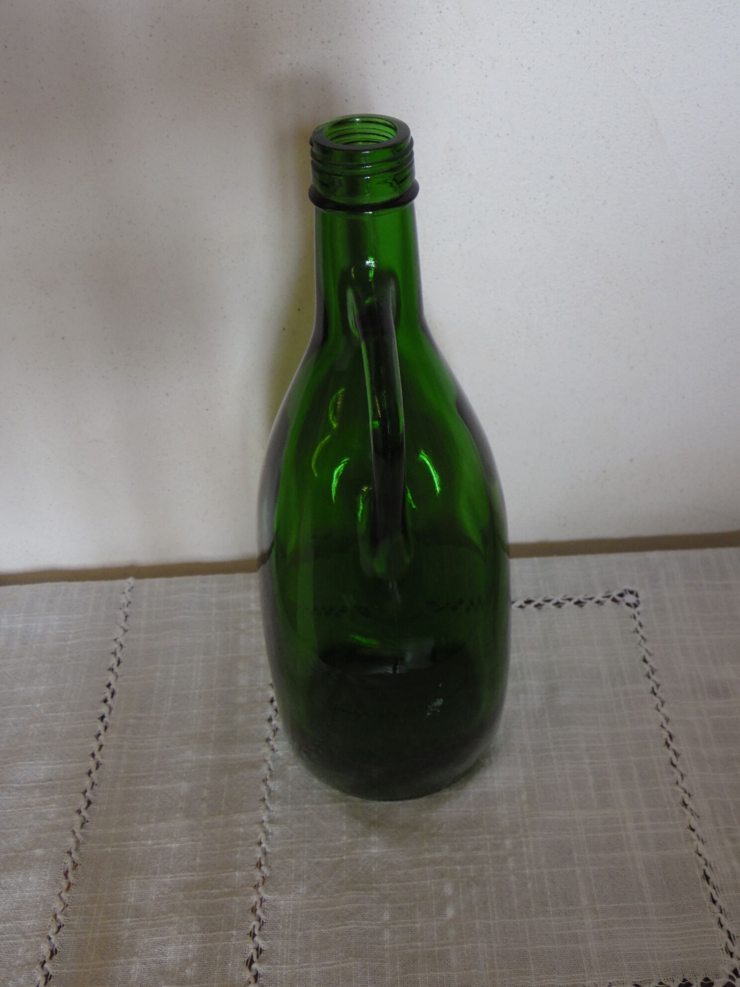 US Half Gallon glass bottle