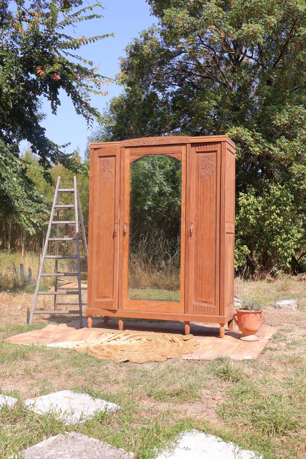 Grande armoire art déco bois exotique