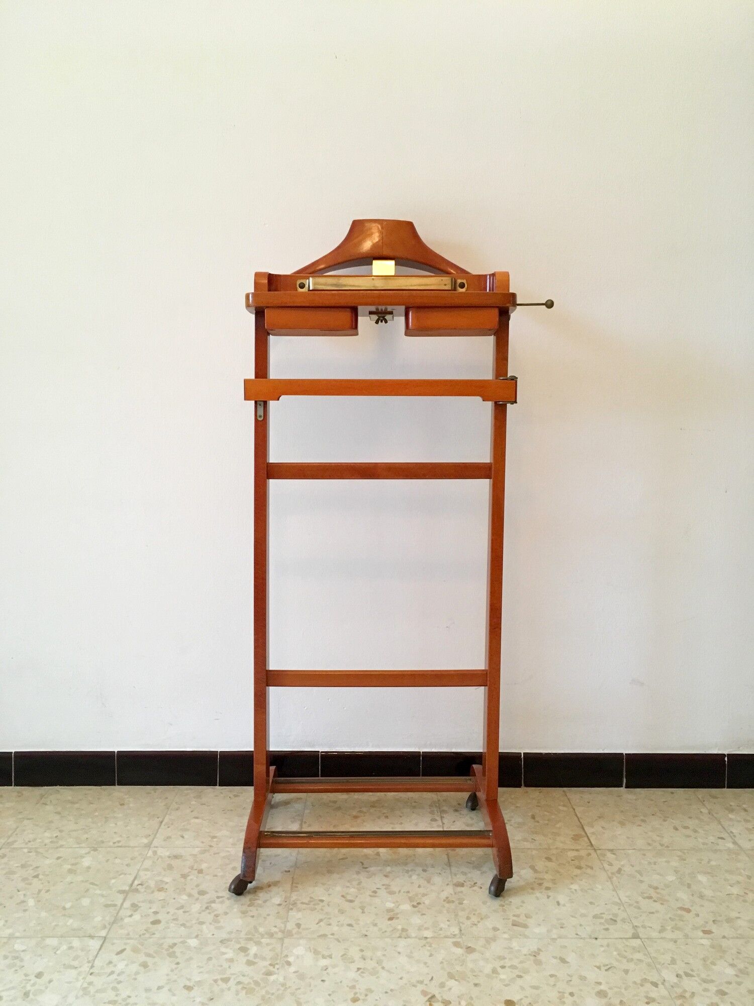 Fratelli Reguitti 60s vintage Footman