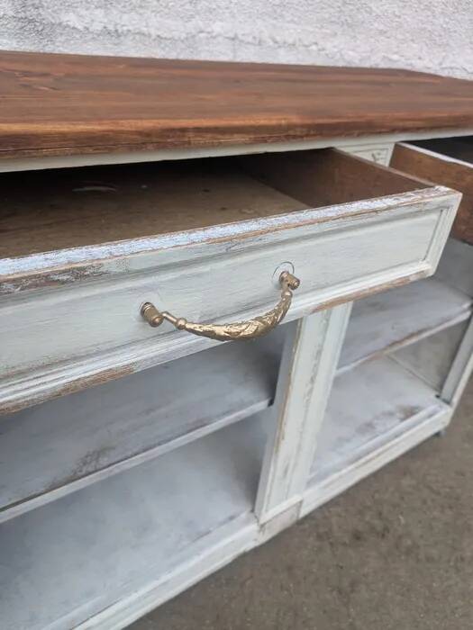 Buffet without a door, counter