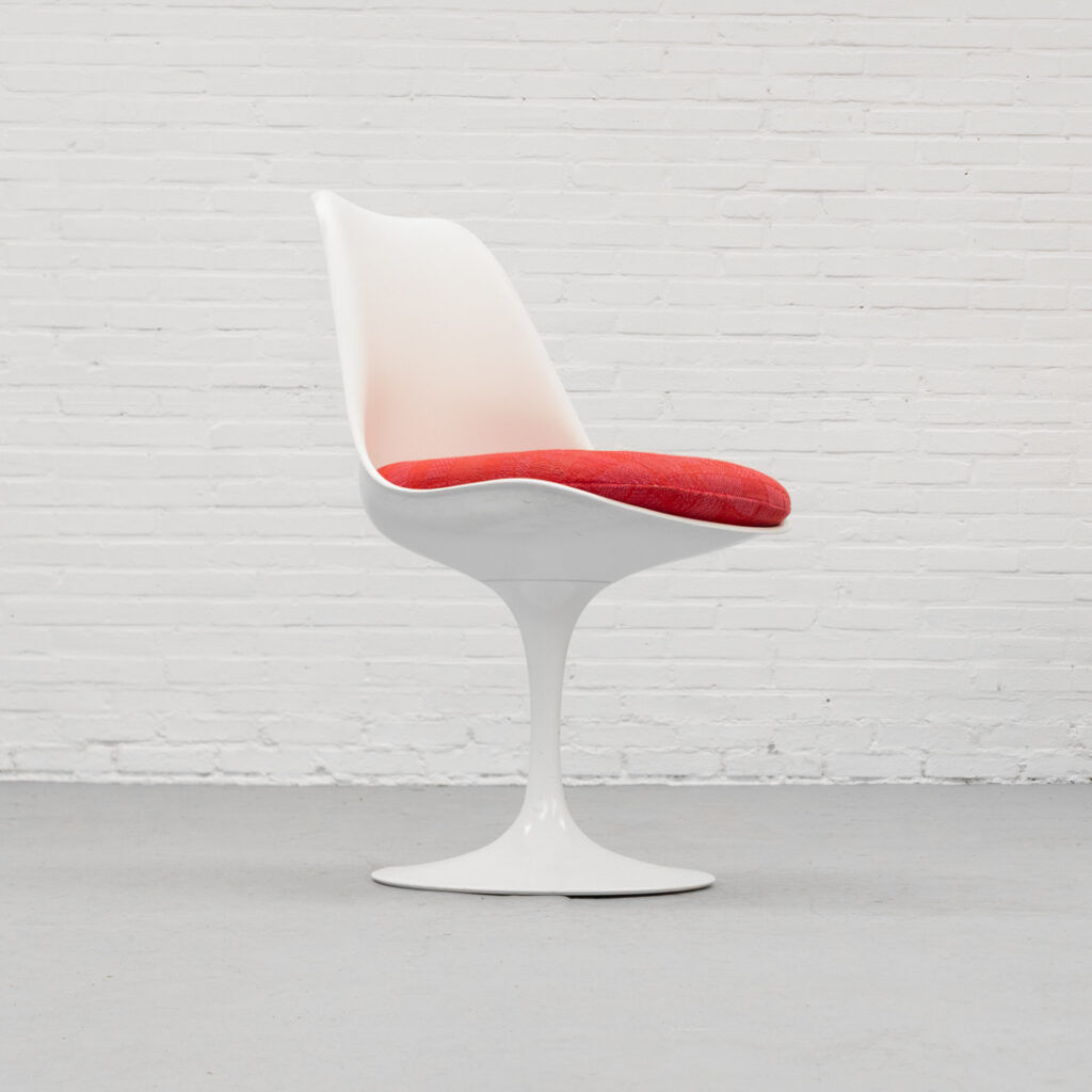 Set of 6 Eero Saarinen Knoll Tulip Chairs, 1979