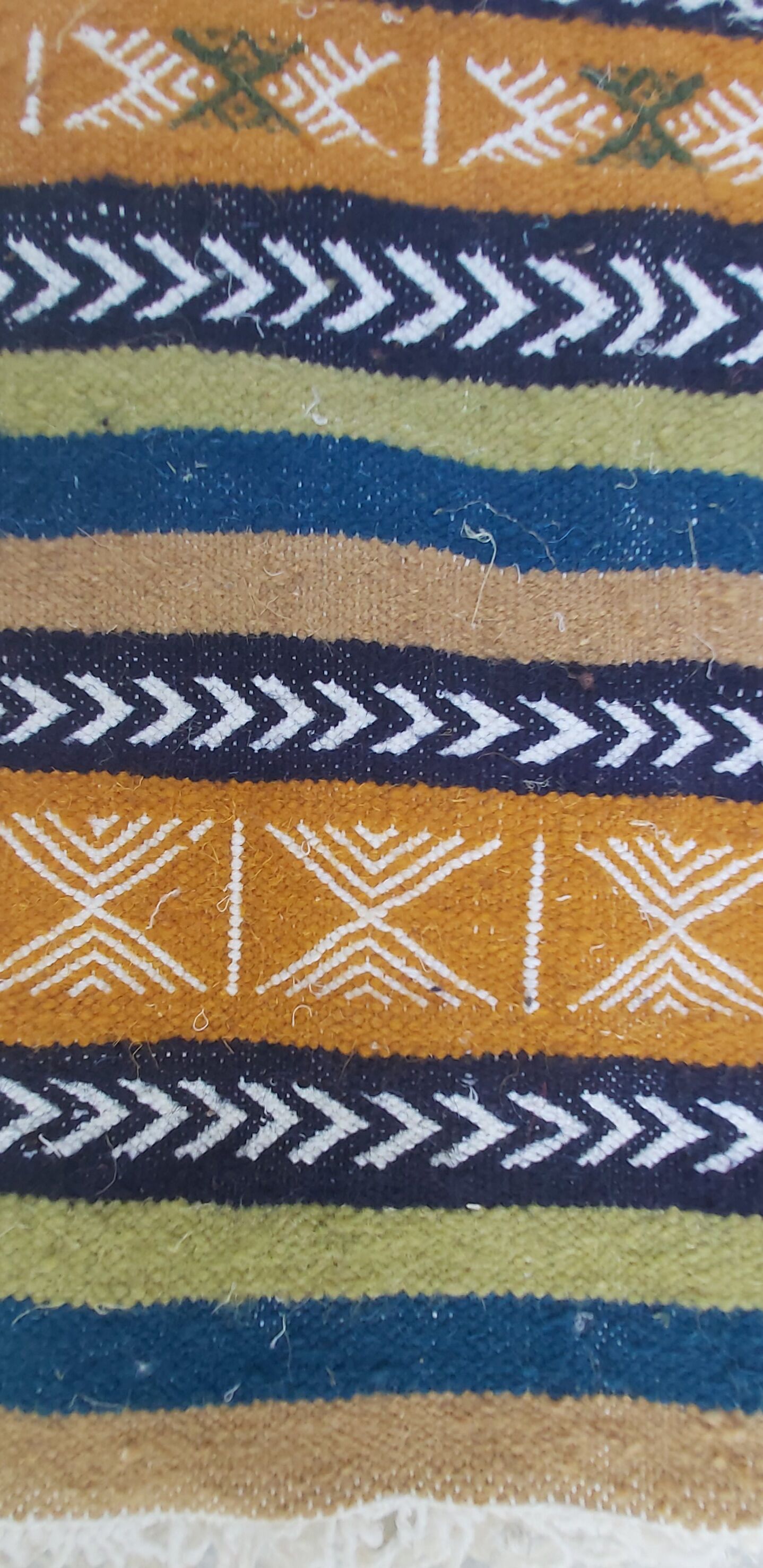 Traditional Berber kilim rug 105-55cm