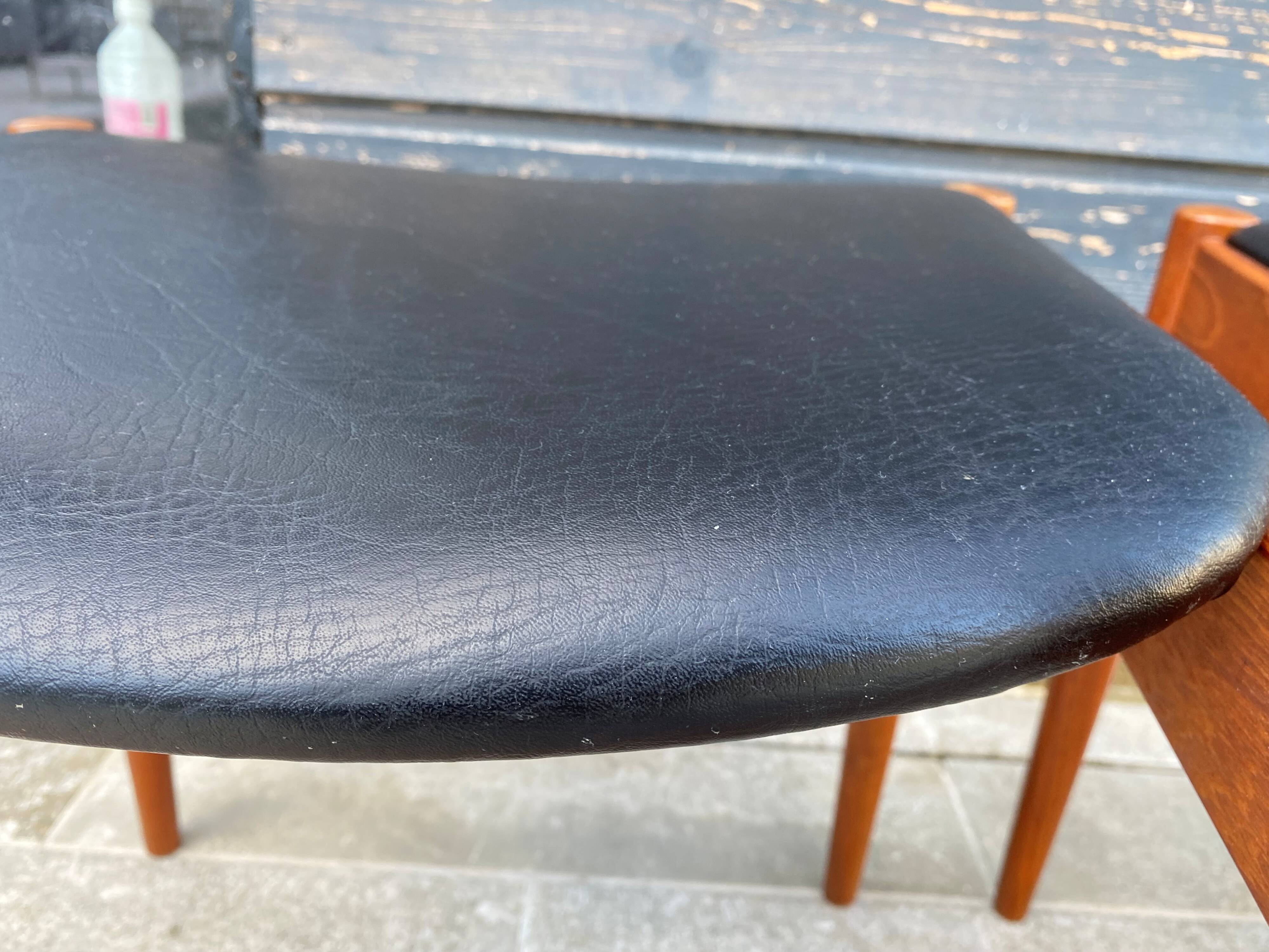 Set of 4 Scandinavian chairs by Johannes Andersen, Vamo Sonderborg, teak and imitation leather, 1960