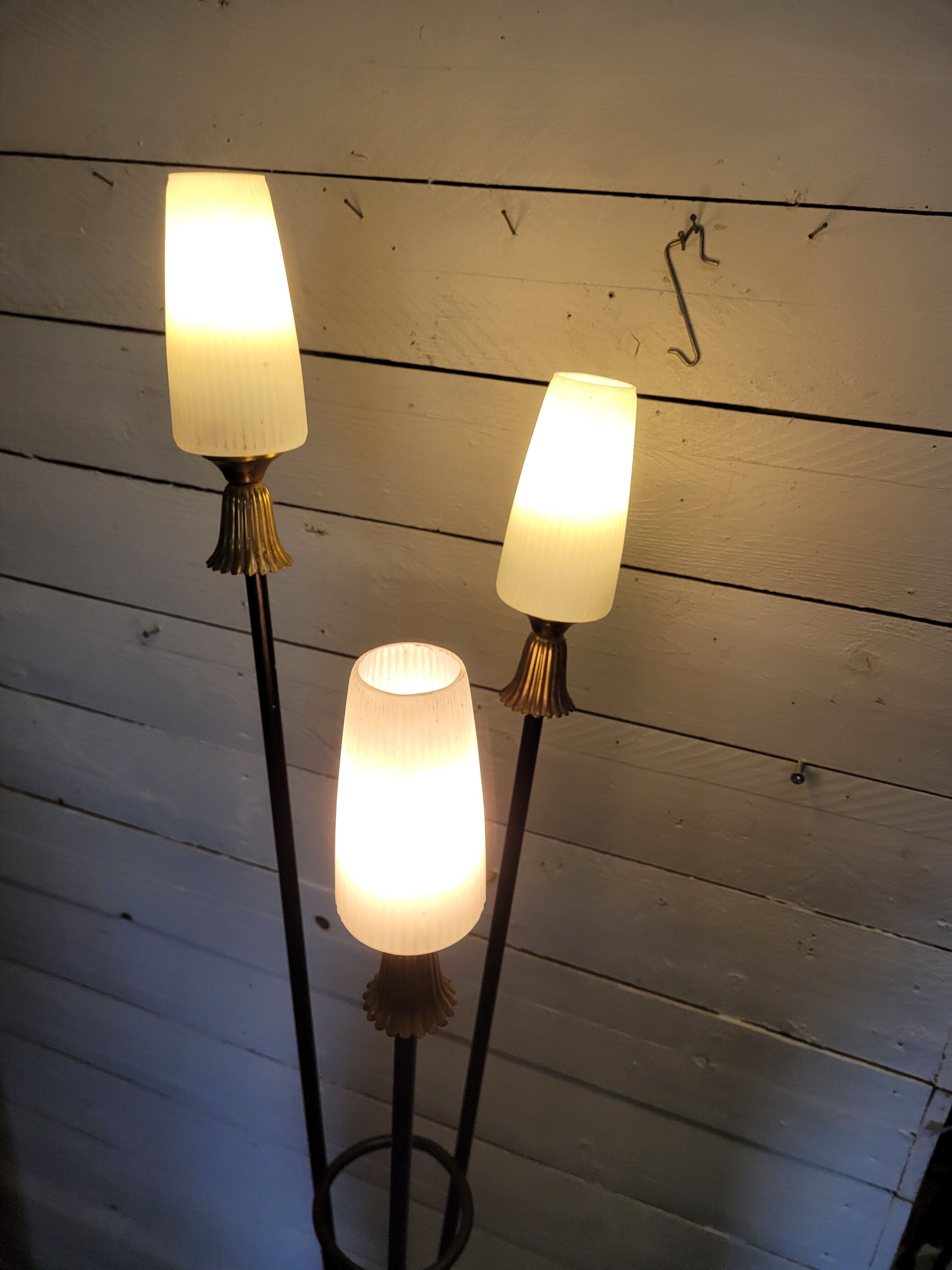 Tripod floor lamp from the 70s