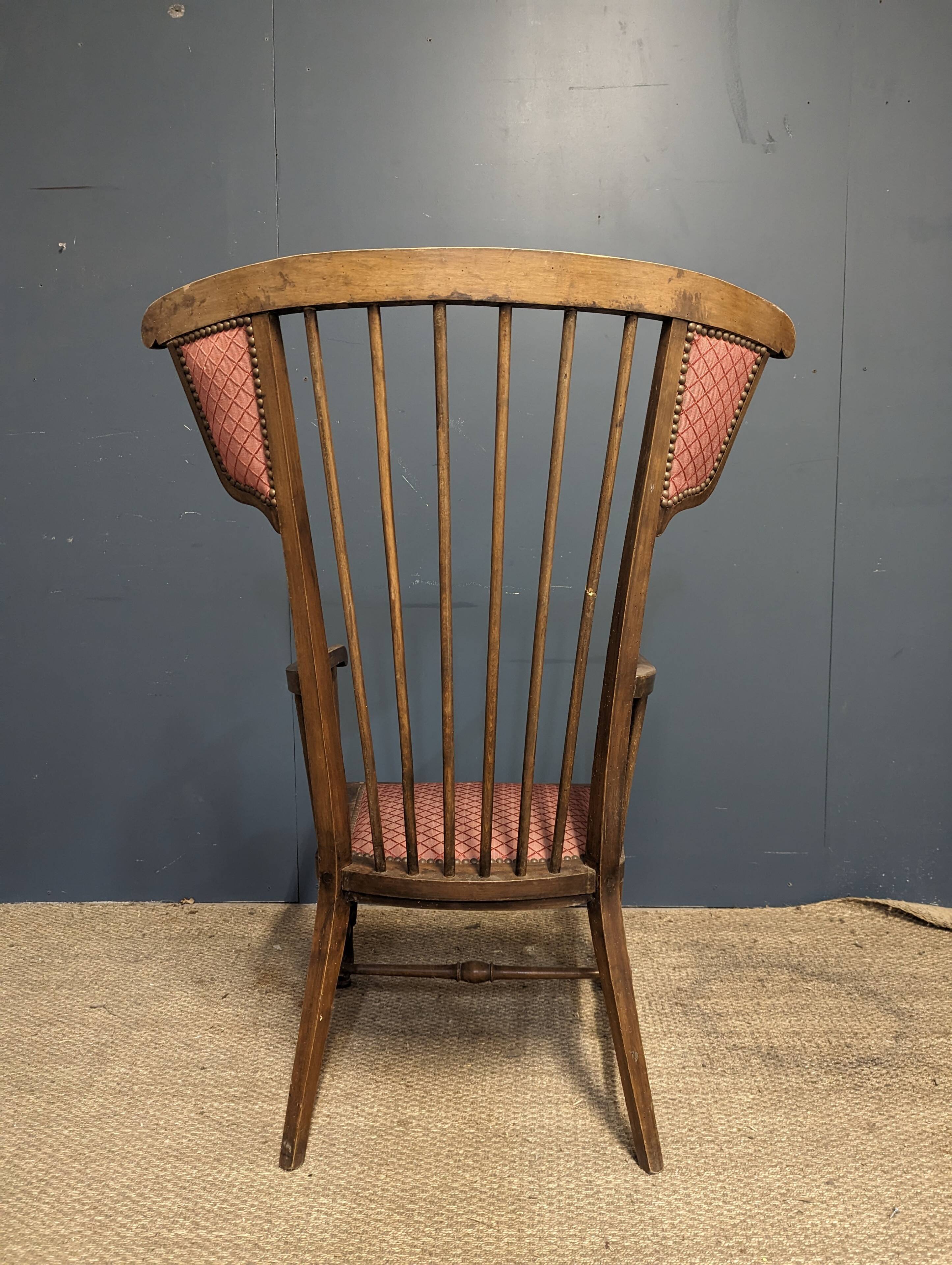 Fauteuil à dossier et oreilles style Art & Craft, début XXe