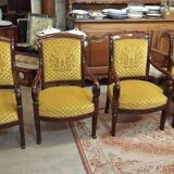 Paire de fauteuils en acajou à crosse XIX°