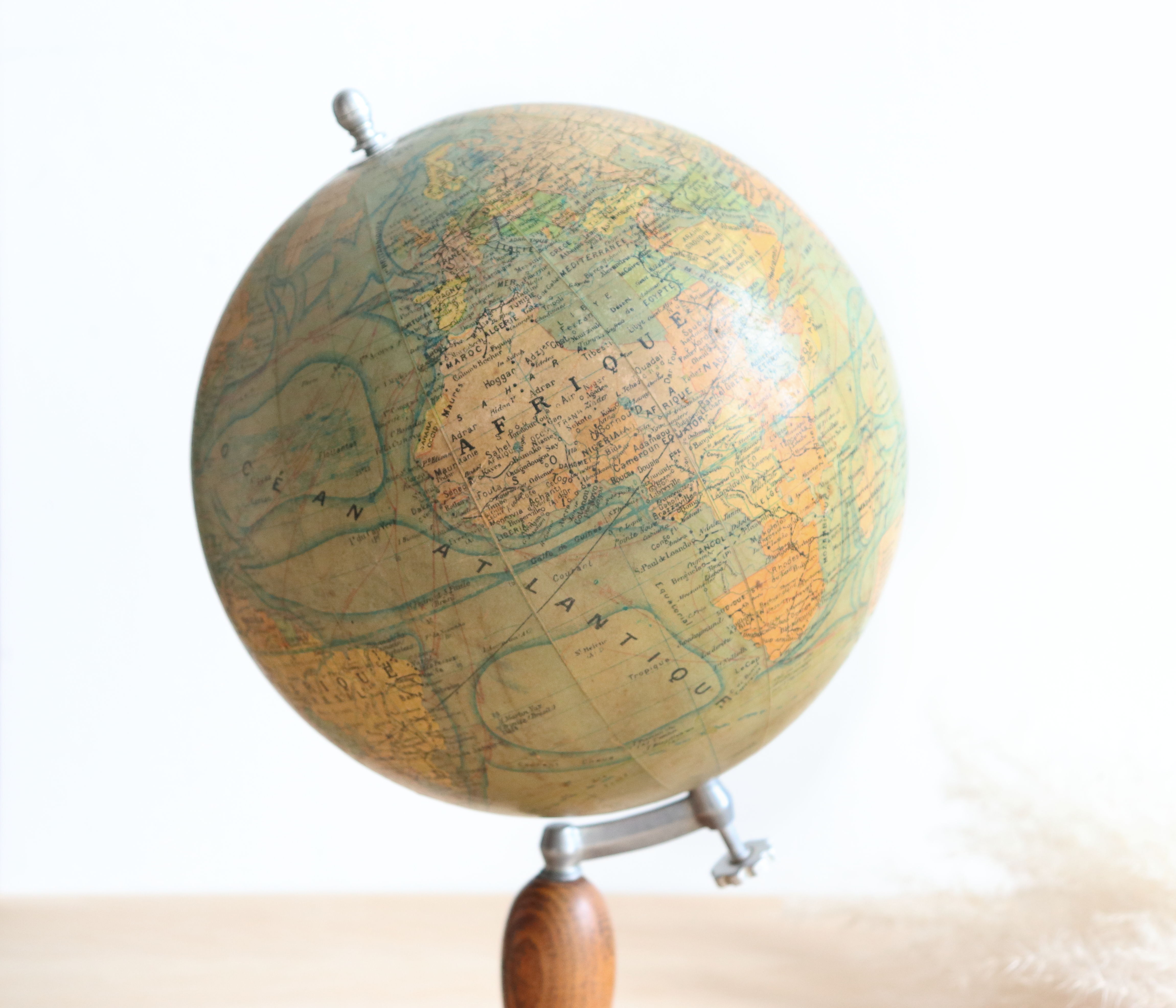 Globe world map J. Forest for Girard Barrère and Thomas on wooden base, 50s