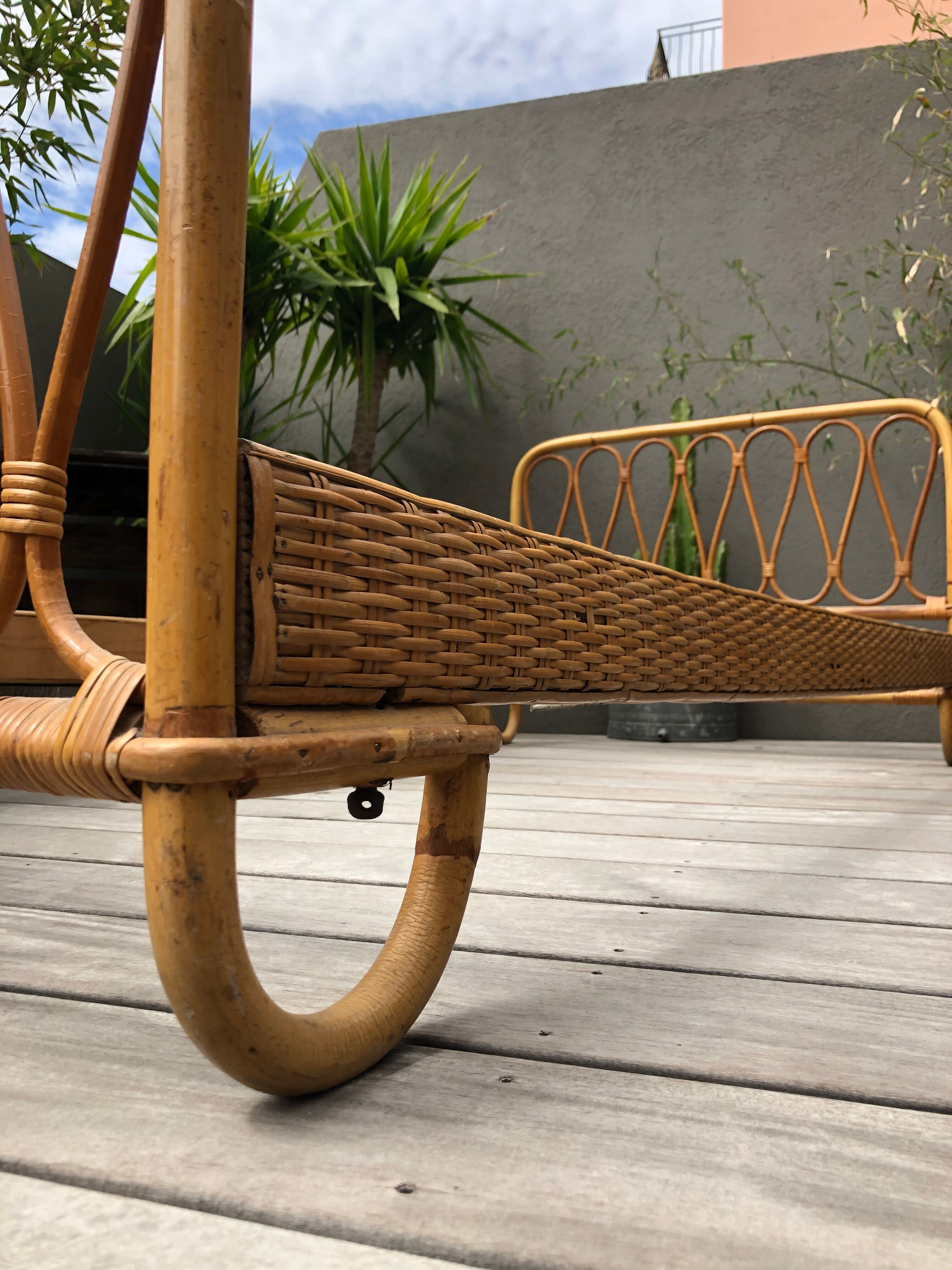 Rattan bed 50s
