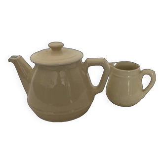 Vintage Rio cream teapot