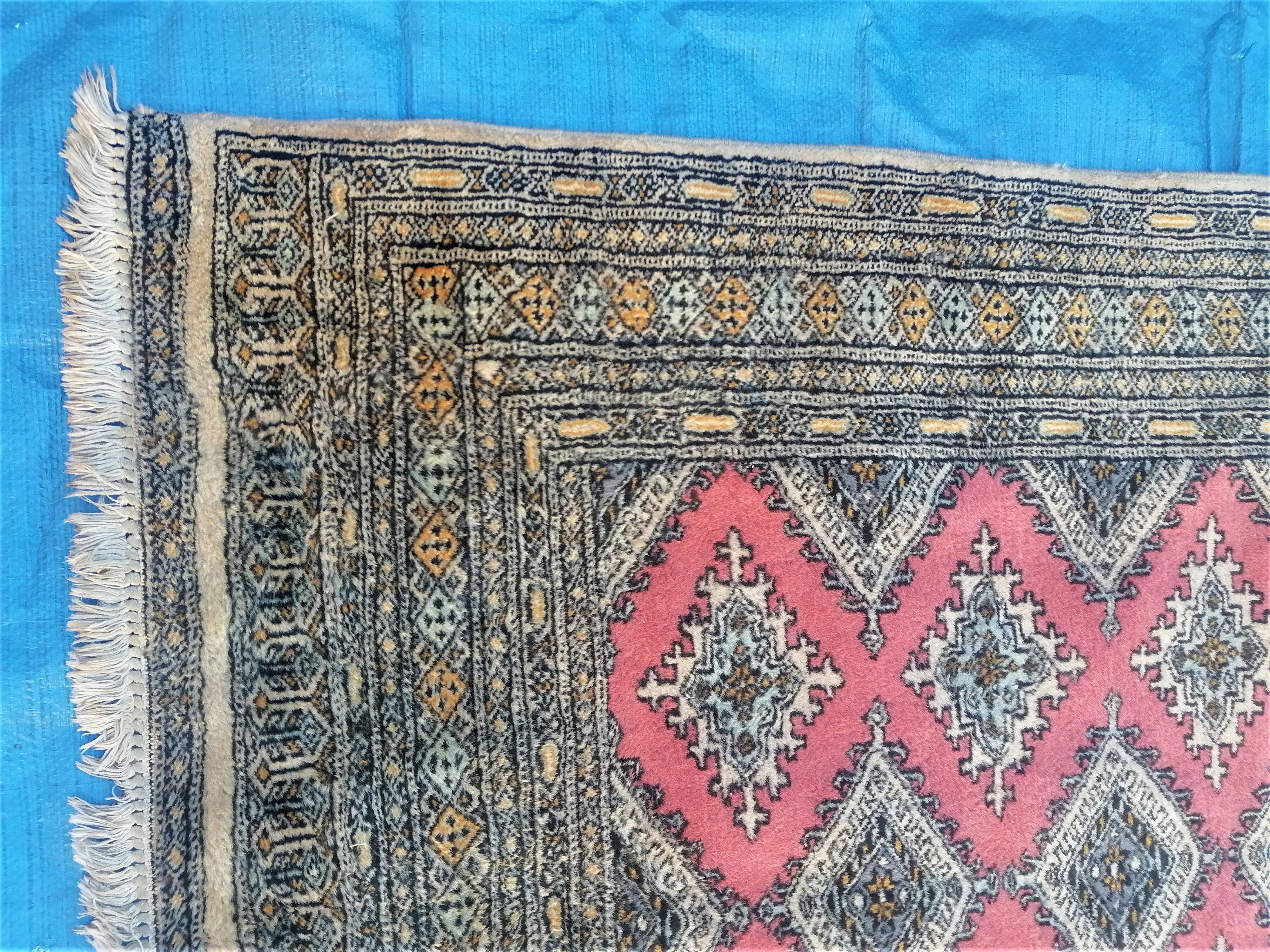 Old oriental carpet. Turkey. 170 x 125 cm.