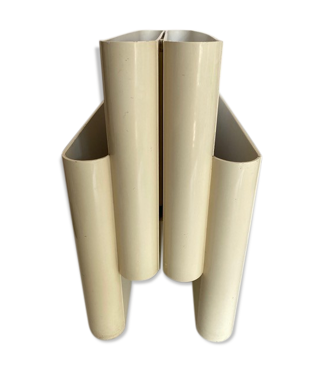 Porte revue Giotto Stoppino pour Kartell design italien 1960