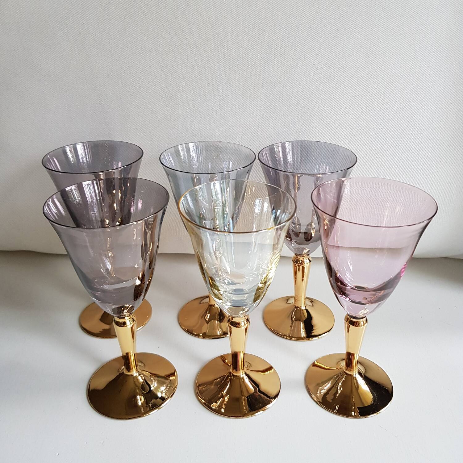 Ensemble de 6 verres à vin à tige en or irisé arlequin du milieu du siècle