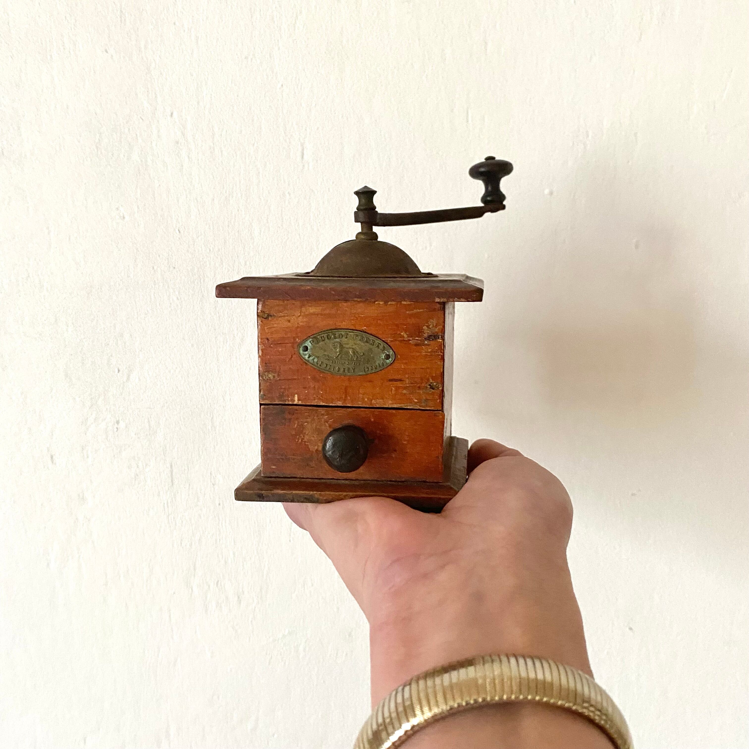 Old miniature peugeot frères coffee grinder