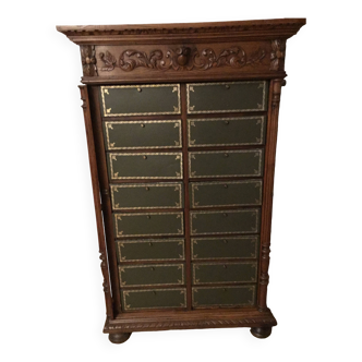 Oak cardboard