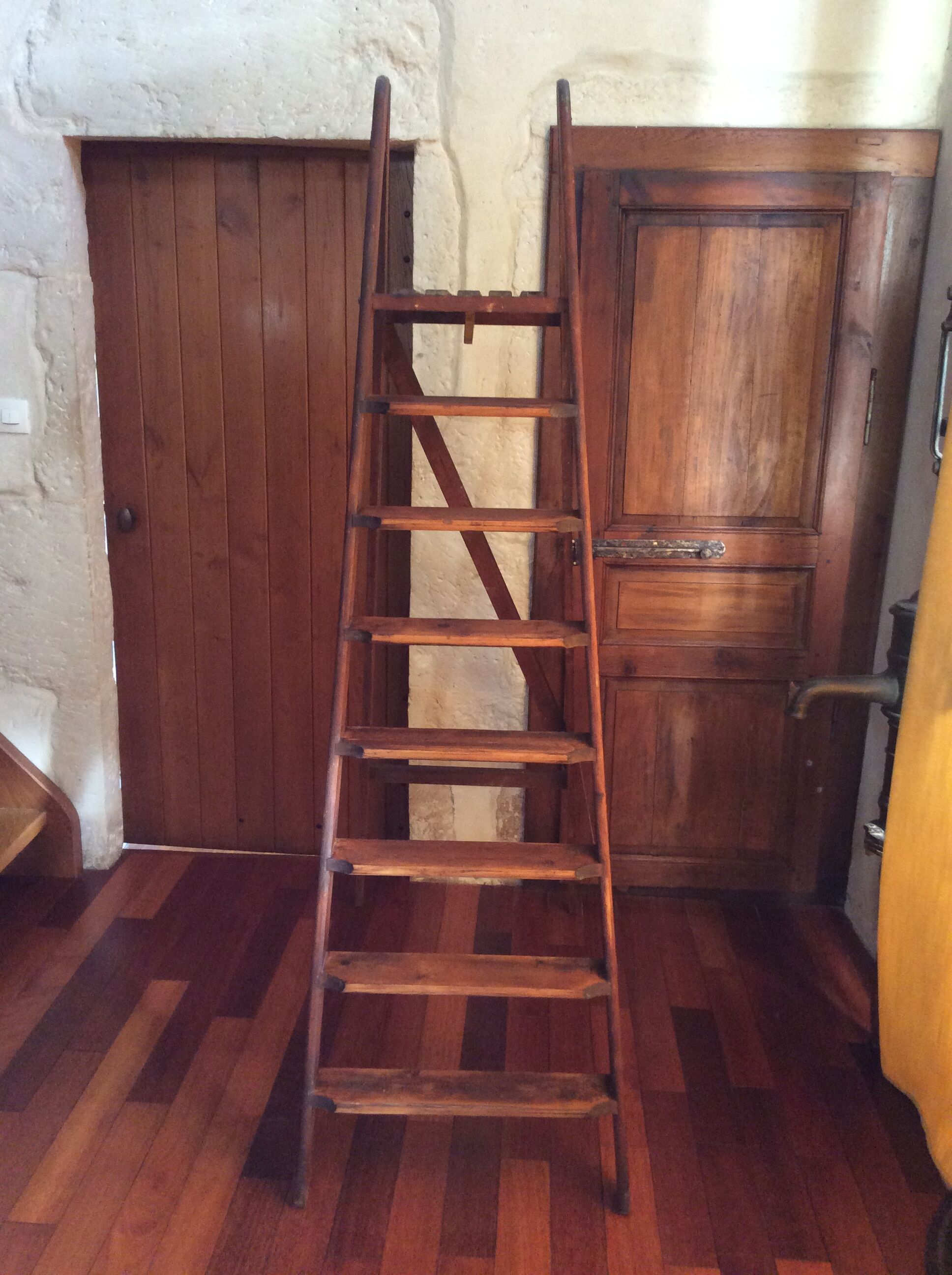 Stepladder 7 vintage wooden steps