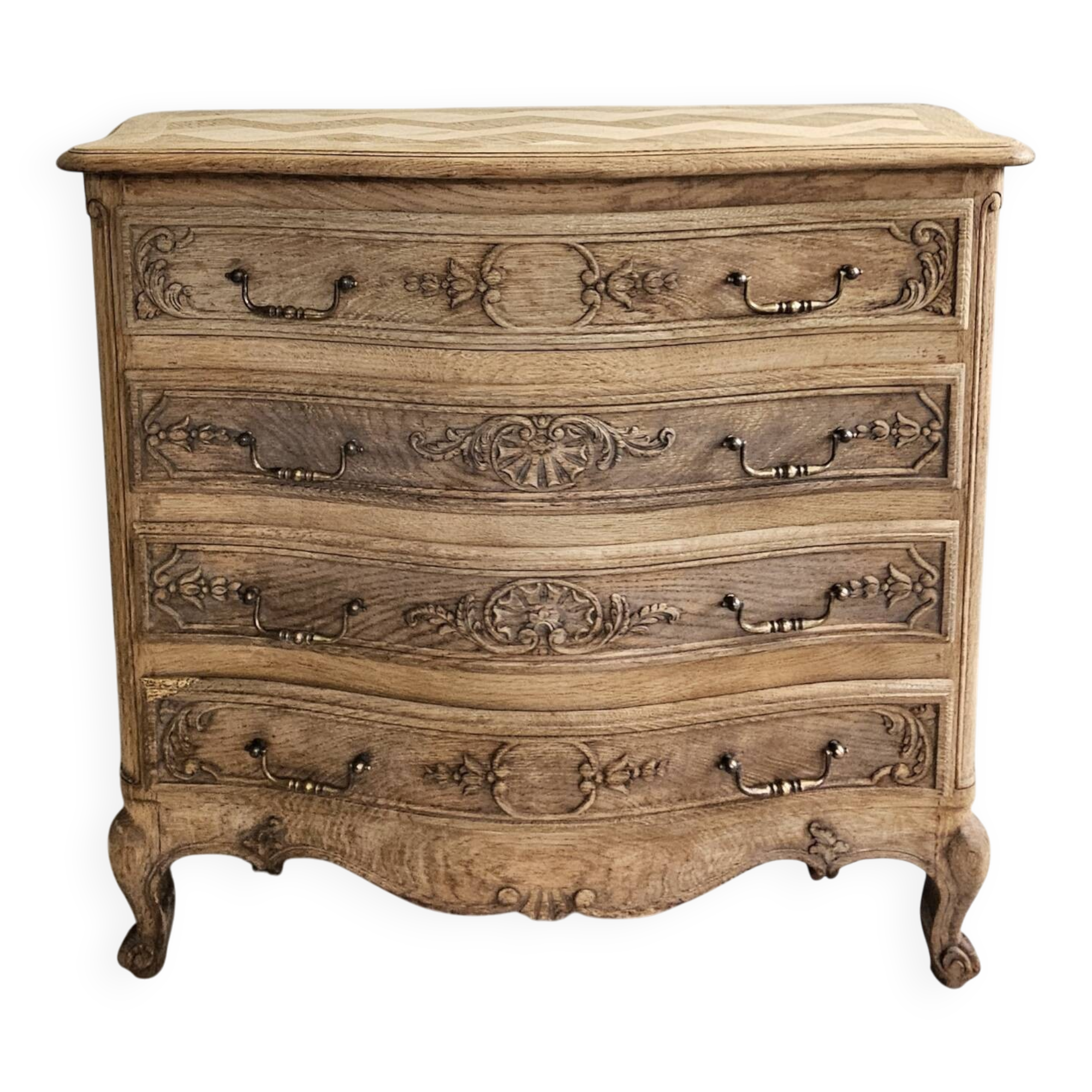 Louis XV style curved chest of drawers with 4 drawers in raw solid oak