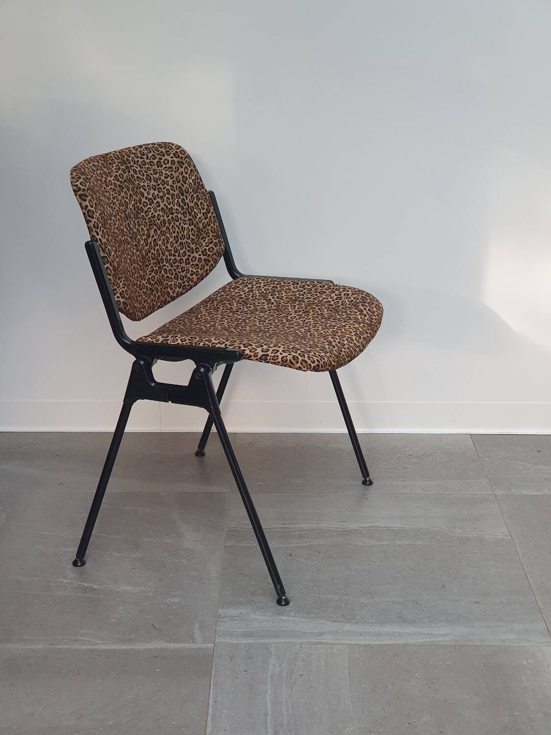 Chaise DSC 106 de Piretti éd Castelli
