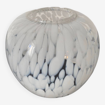 White Clichy glass globe