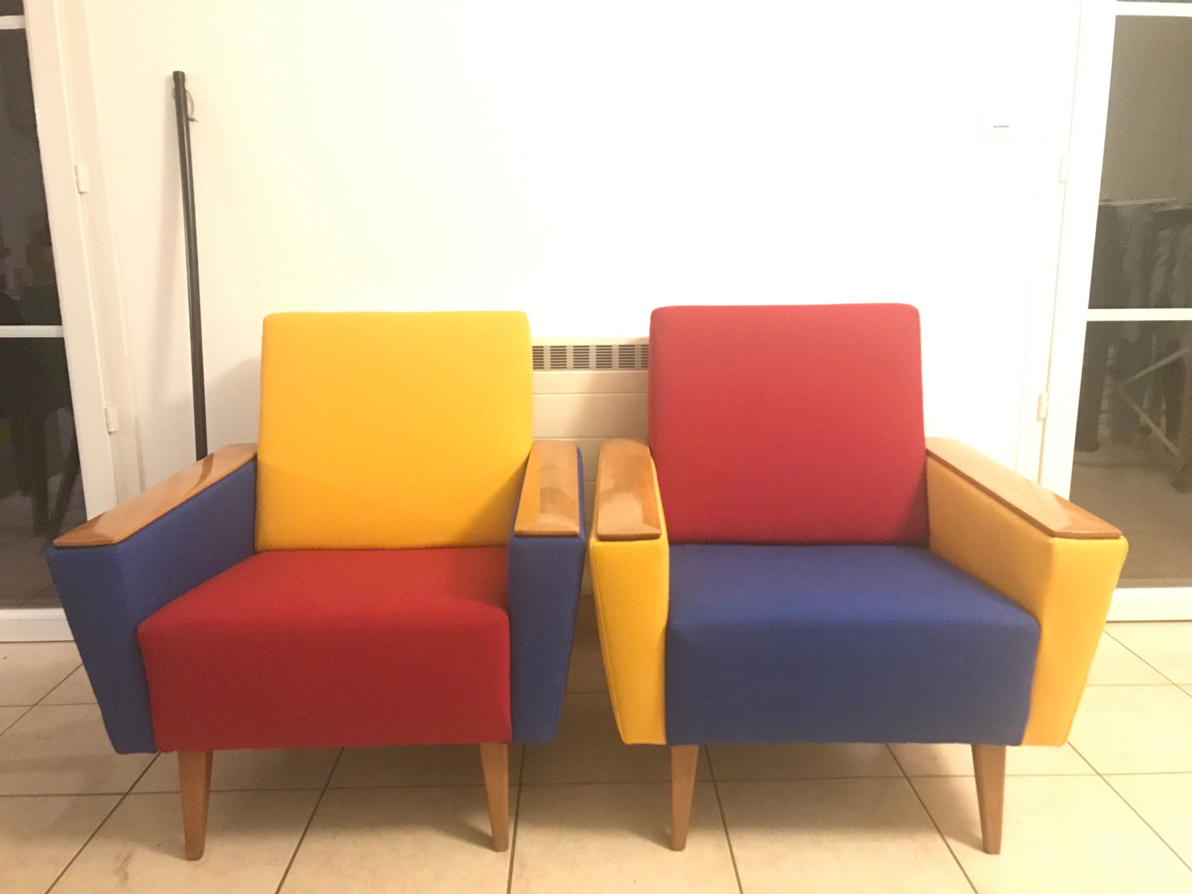 Paire de fauteuils années 50