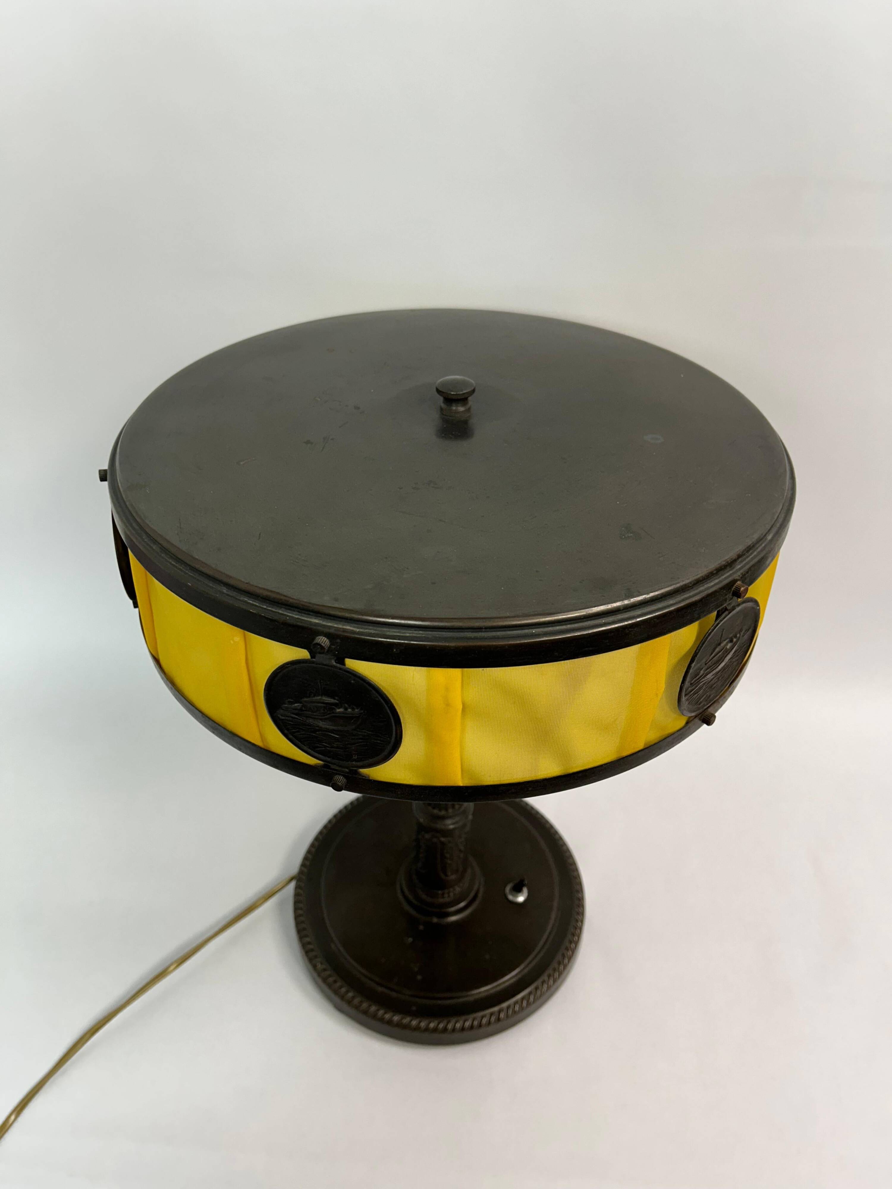 Lampe de bureau amiral soviétique