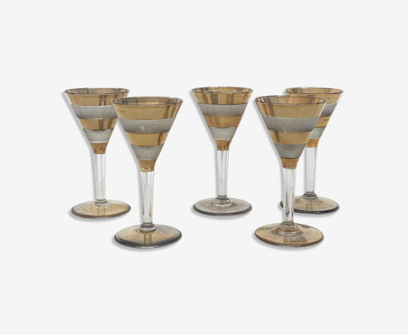 5 verres à digestif dorés