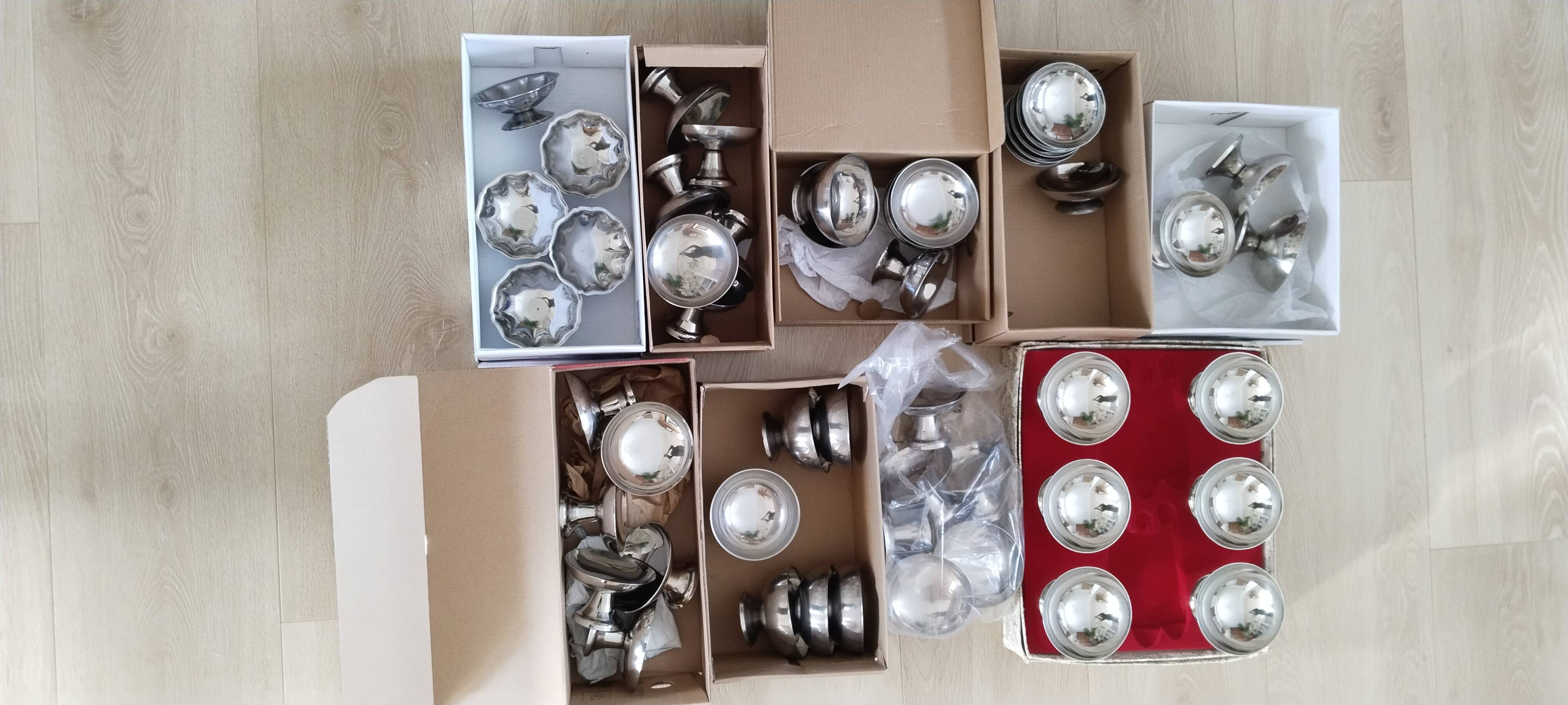 RESERVE: set of 94 ice cream cups (for Heini)