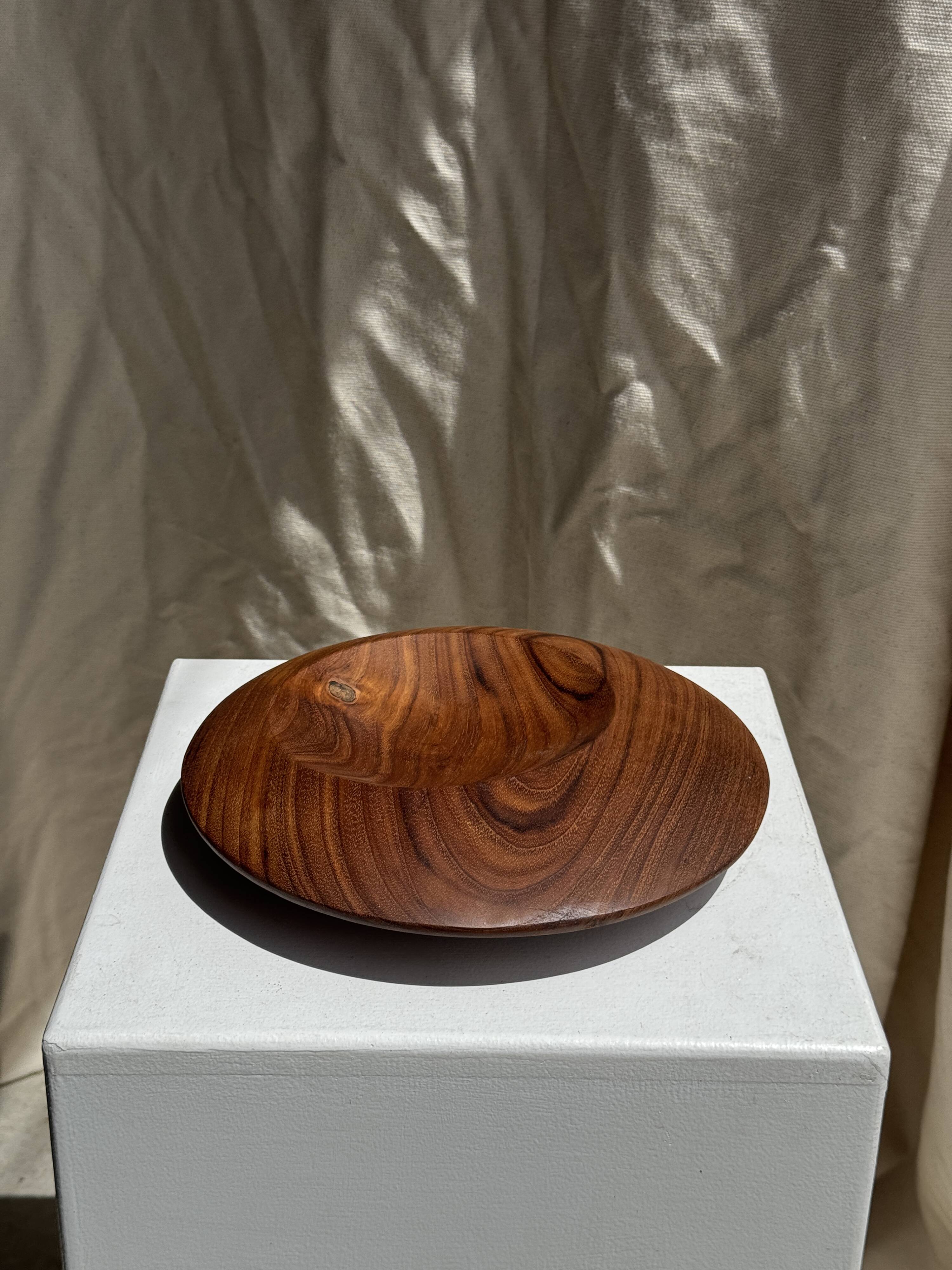 Small circular teak monoxyle pocket tray D25 H7
