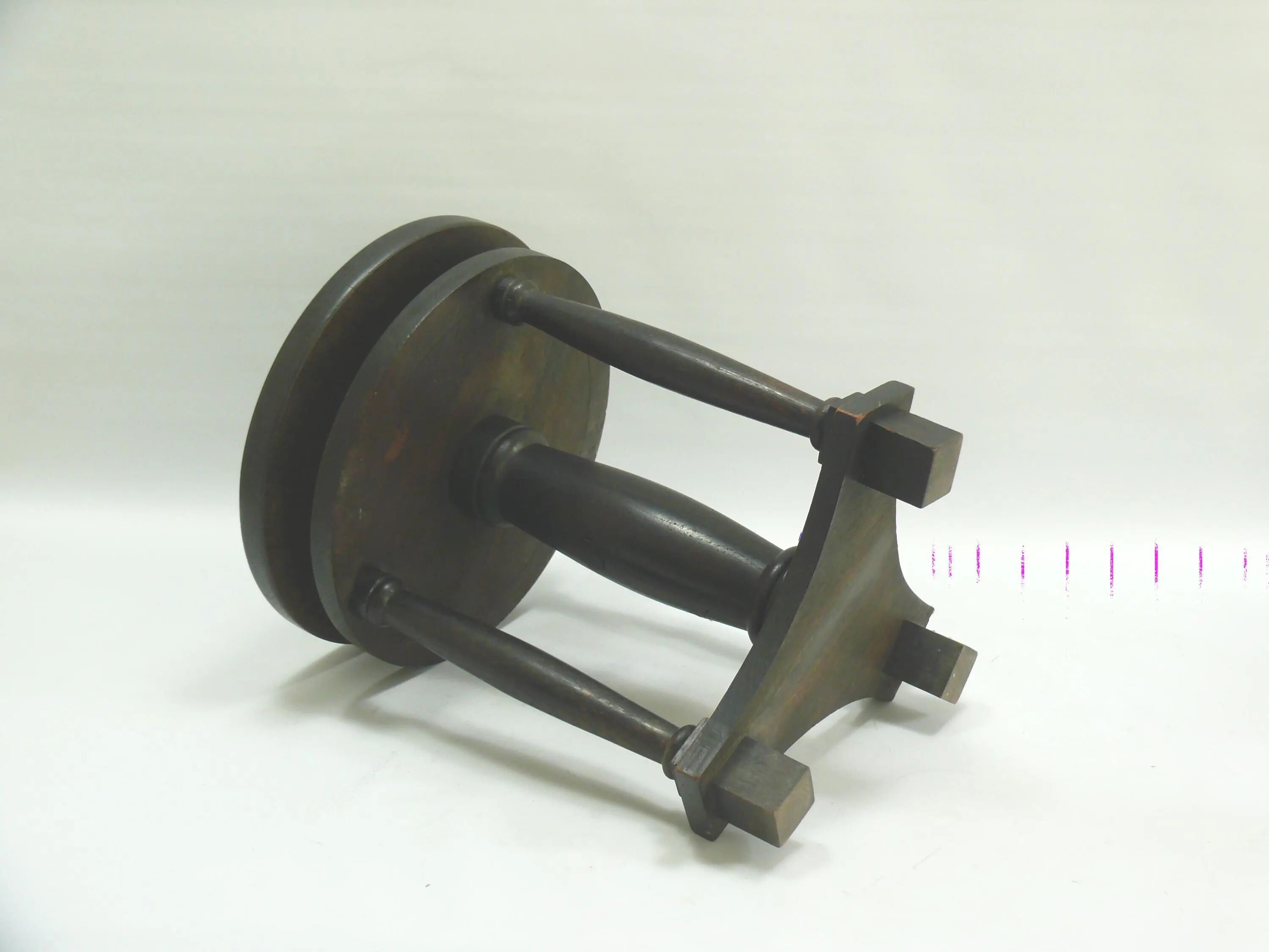 Solid piano stool - Germany, early 20th century