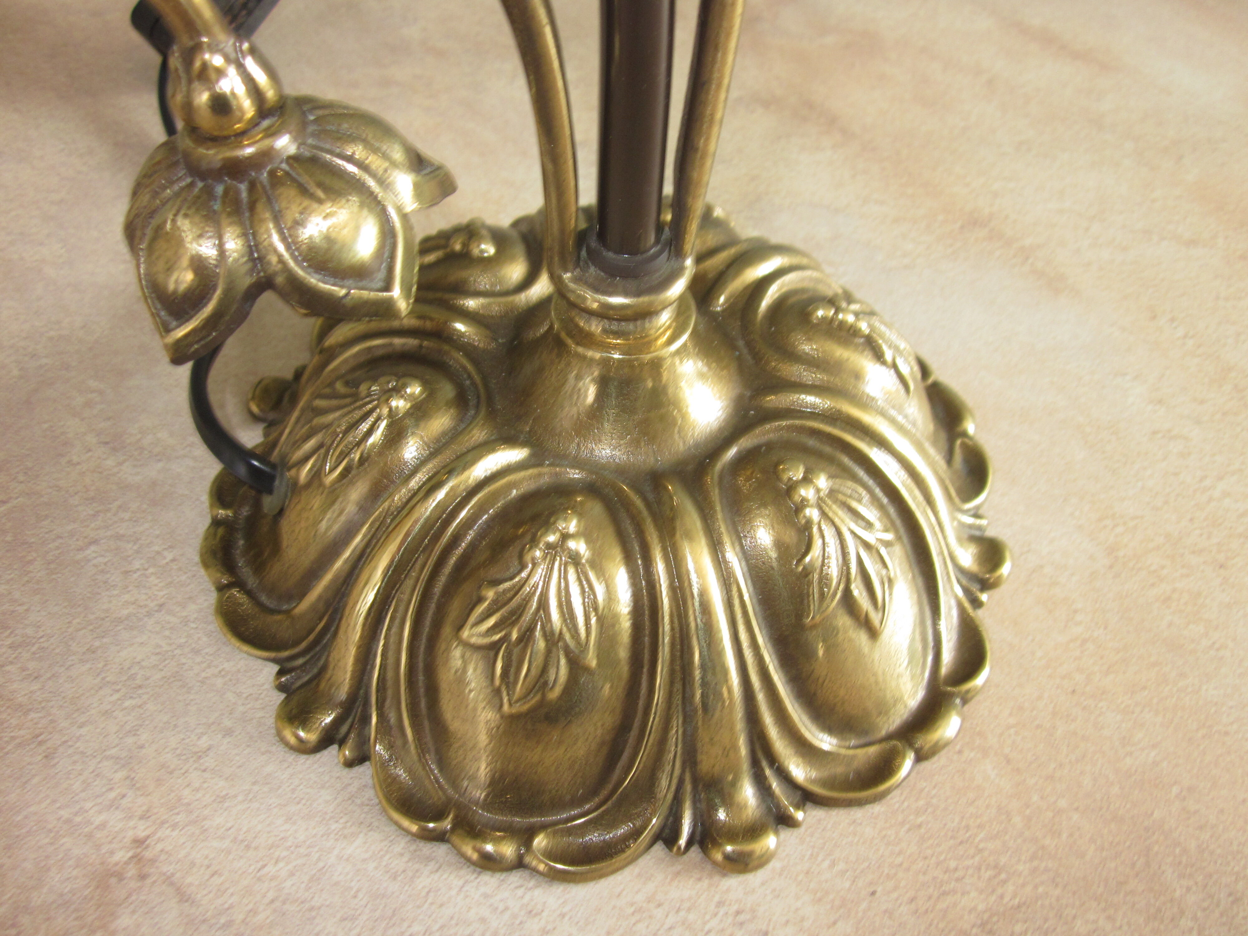 Bronze lamp