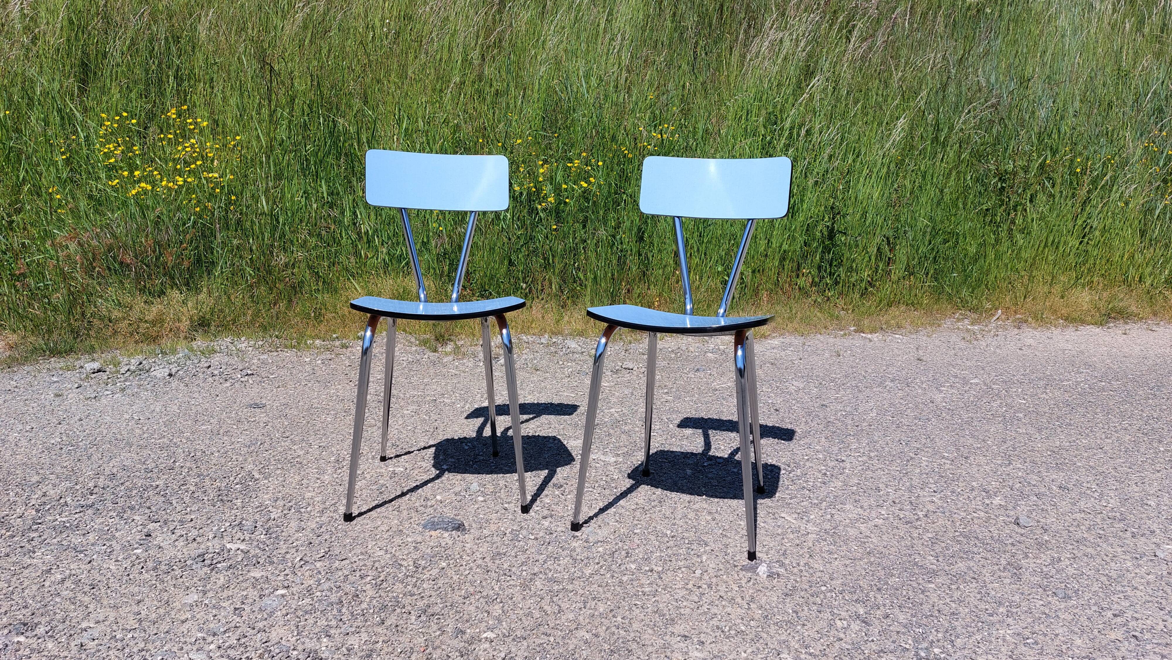 Pair of chairs in blue formica - vintage