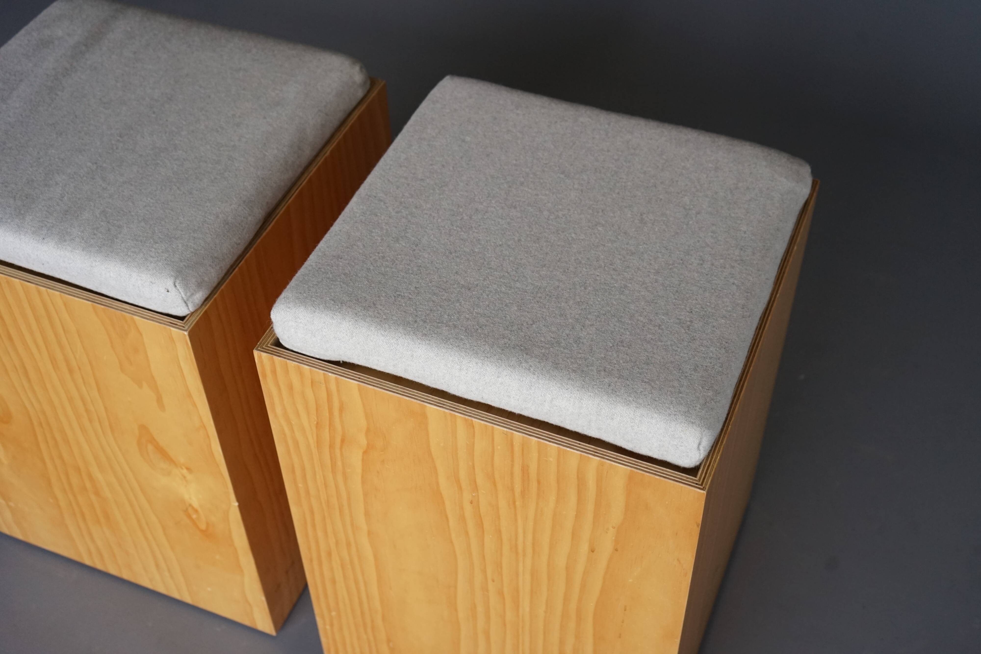 Tabourets en contreplaqué vintage avec coussins gris, années 1990, ensemble de 4
