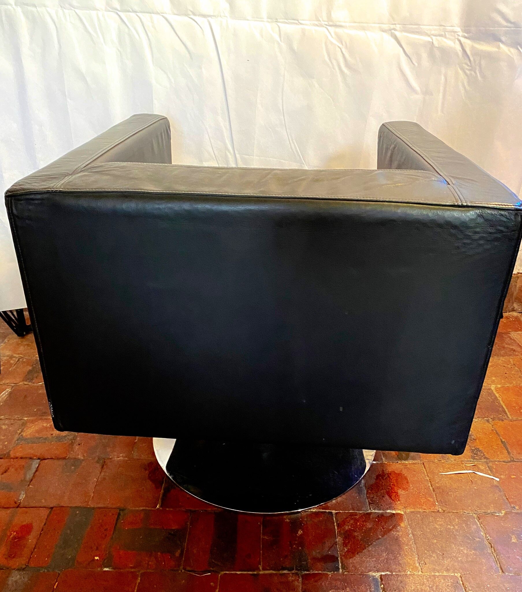 Solitary square armchair by Alfredo Häberli