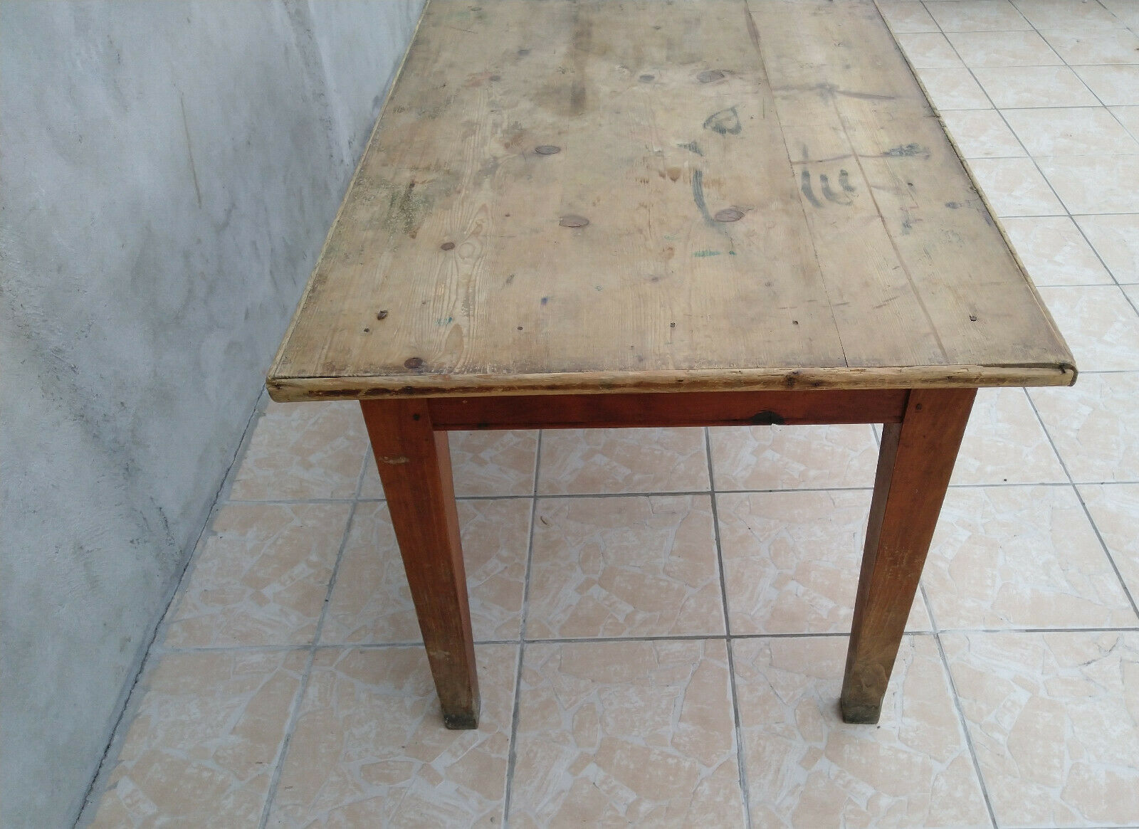 Pine farm table