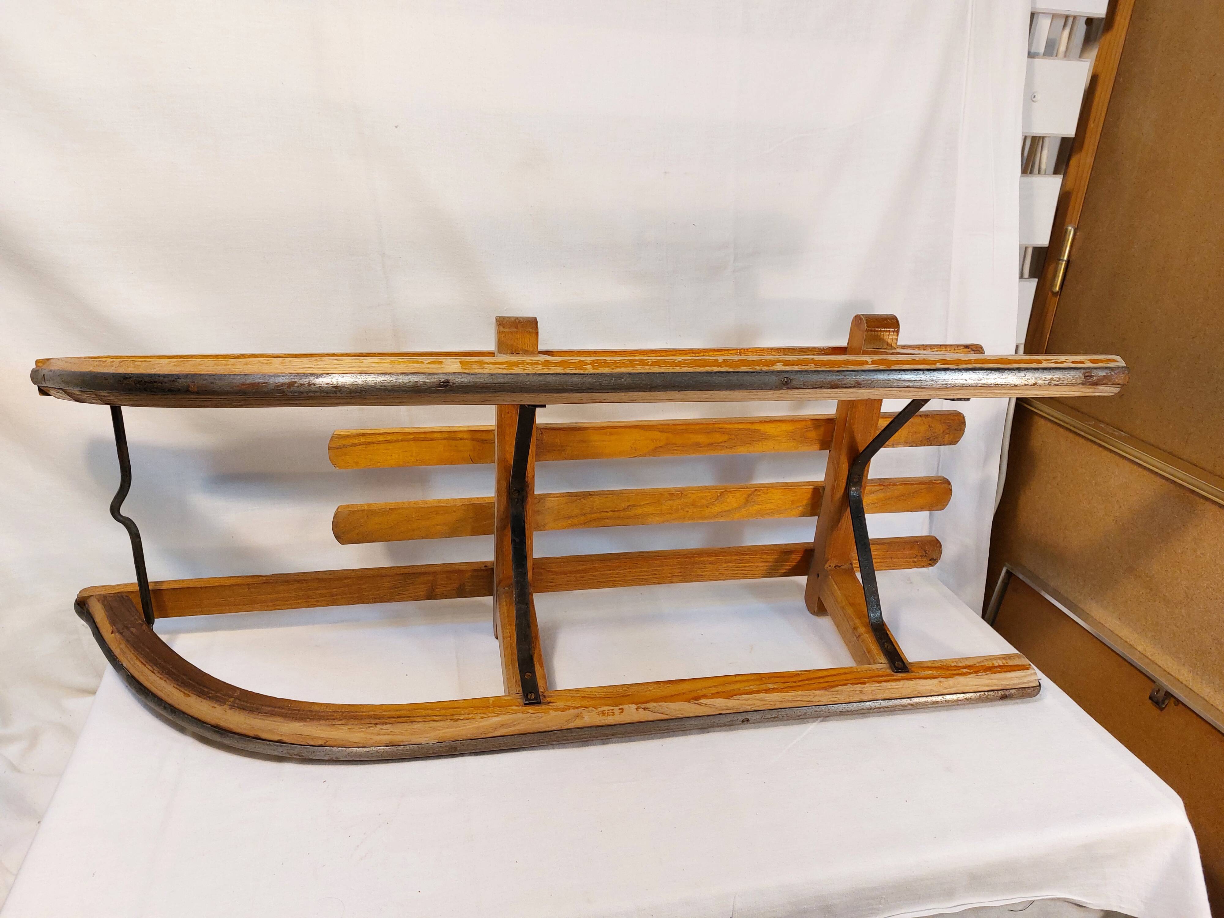 Vintage wooden sled La Hutte - 85 cm - 70s