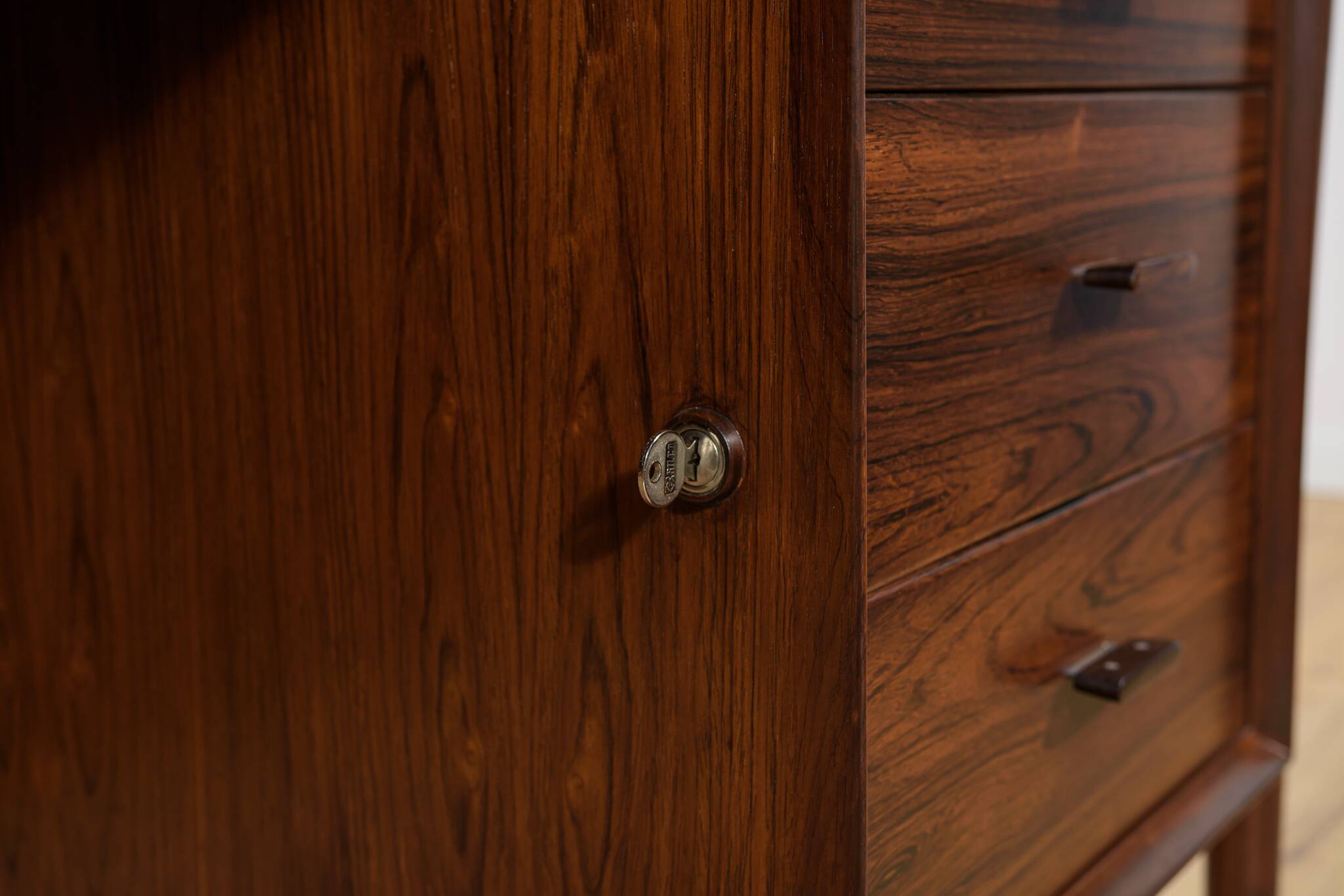 Mid-Century Rosewood Freestanding Desk Model 207 by Arne Vodder for Sibast,