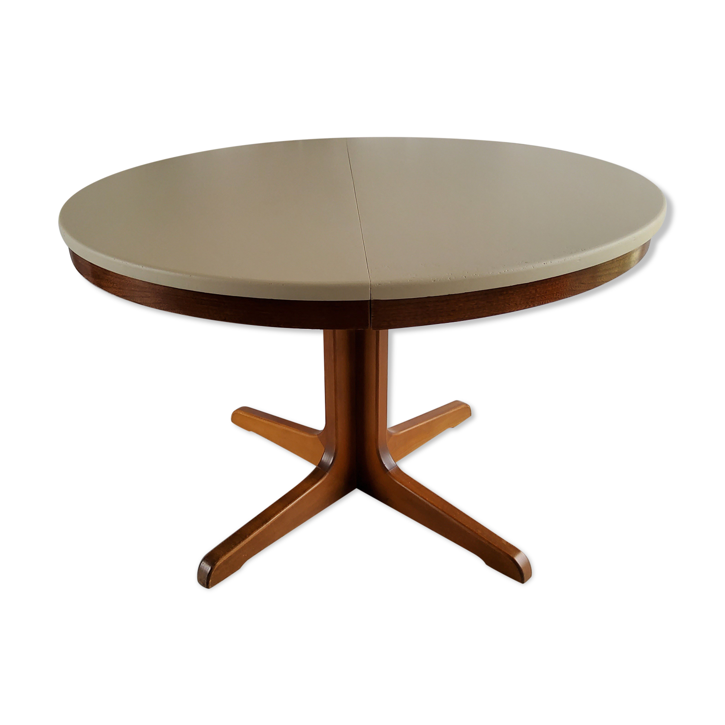 Expandable Roundtable