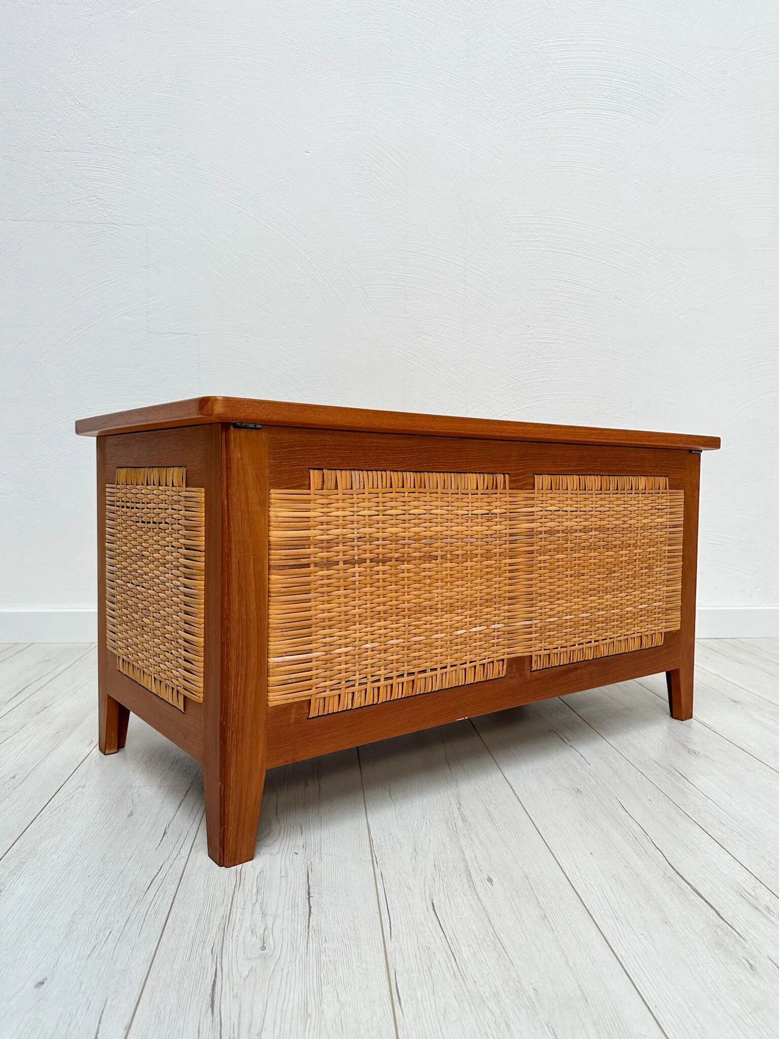 1960s vintage Danish teak blanket chest / storage bench by Kai Winding for Poul Hundevad