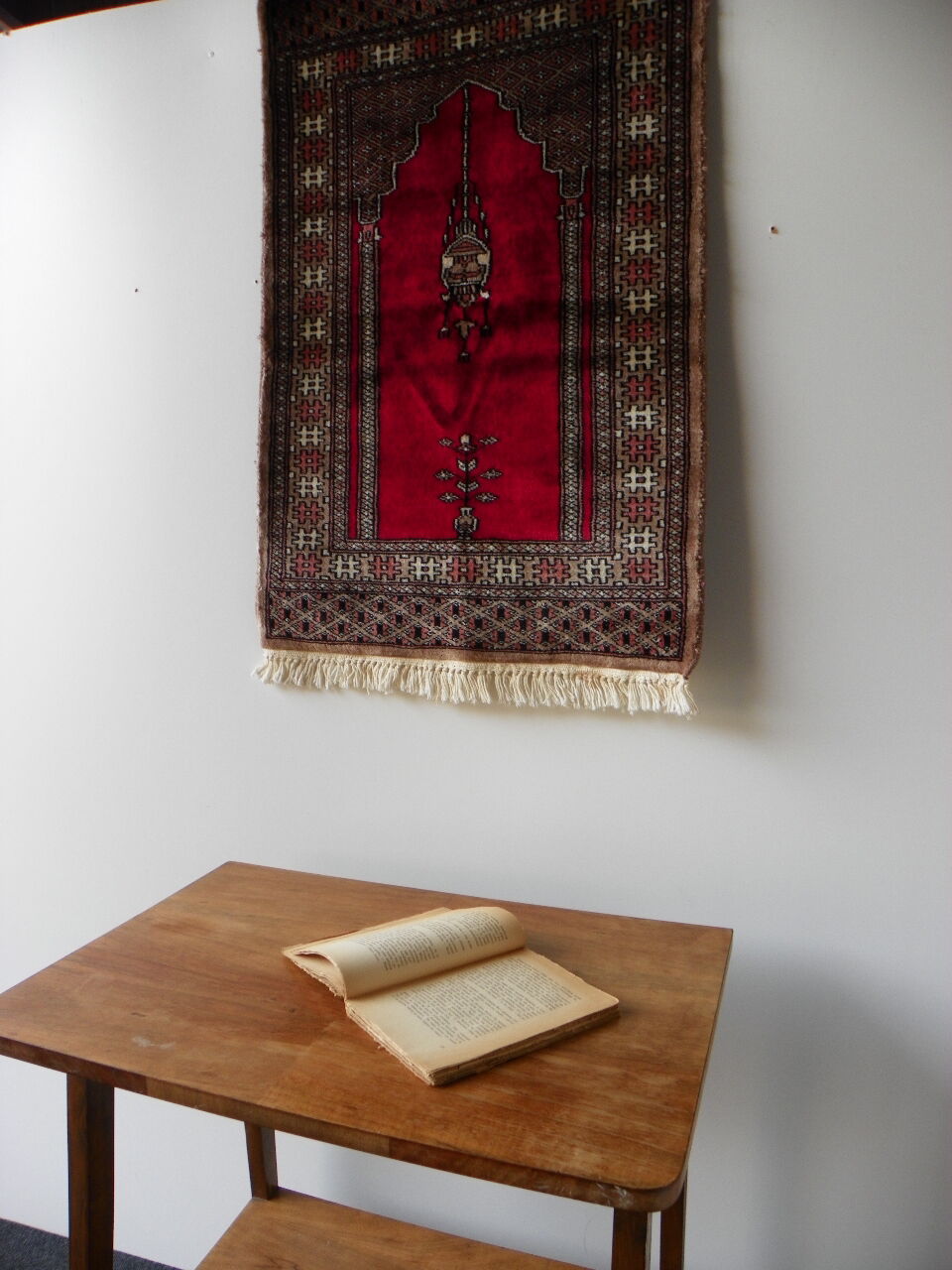 Oriental wool carpet Pakistan.