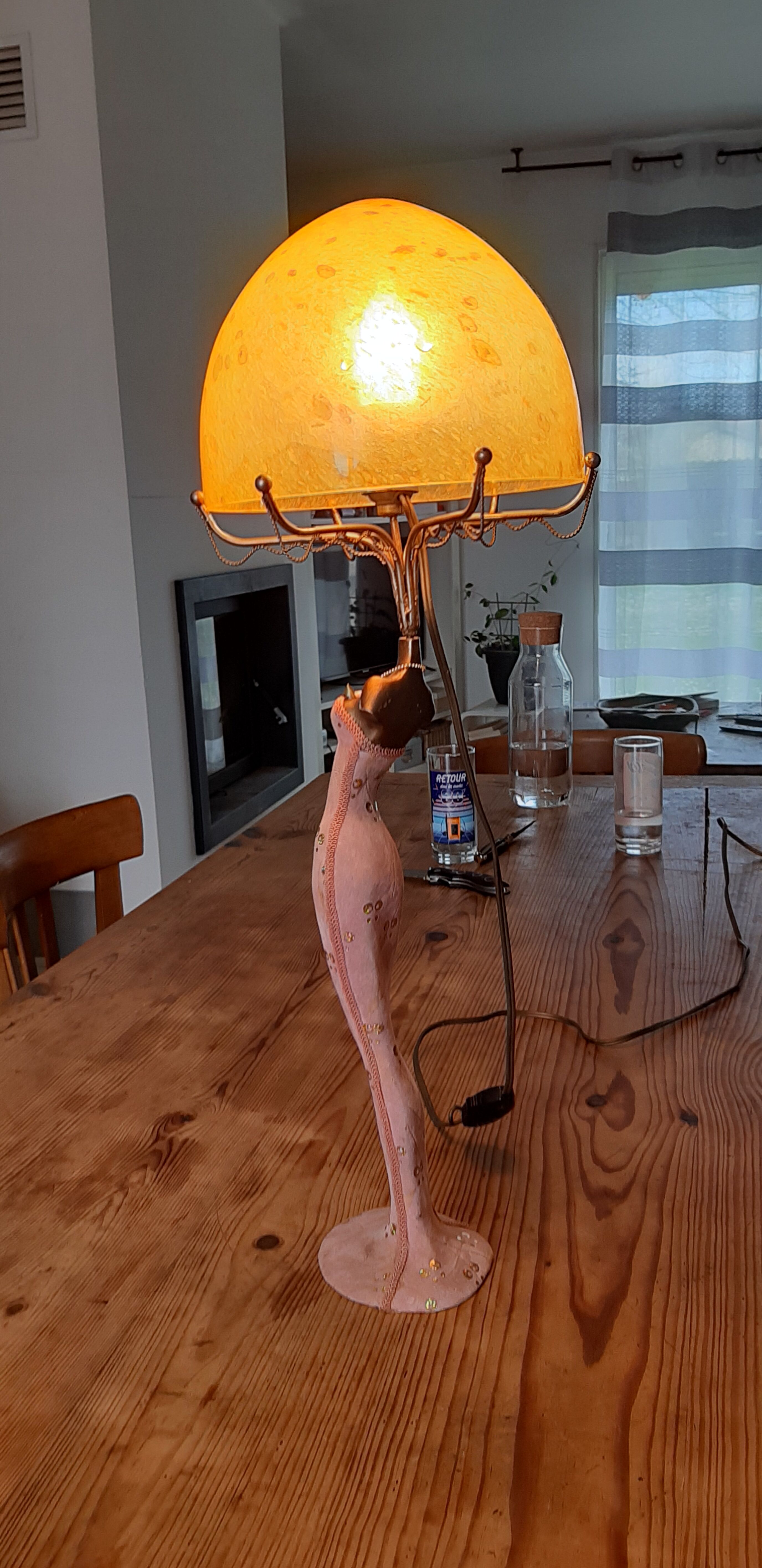 Art deco lamp golden metal and glass pate